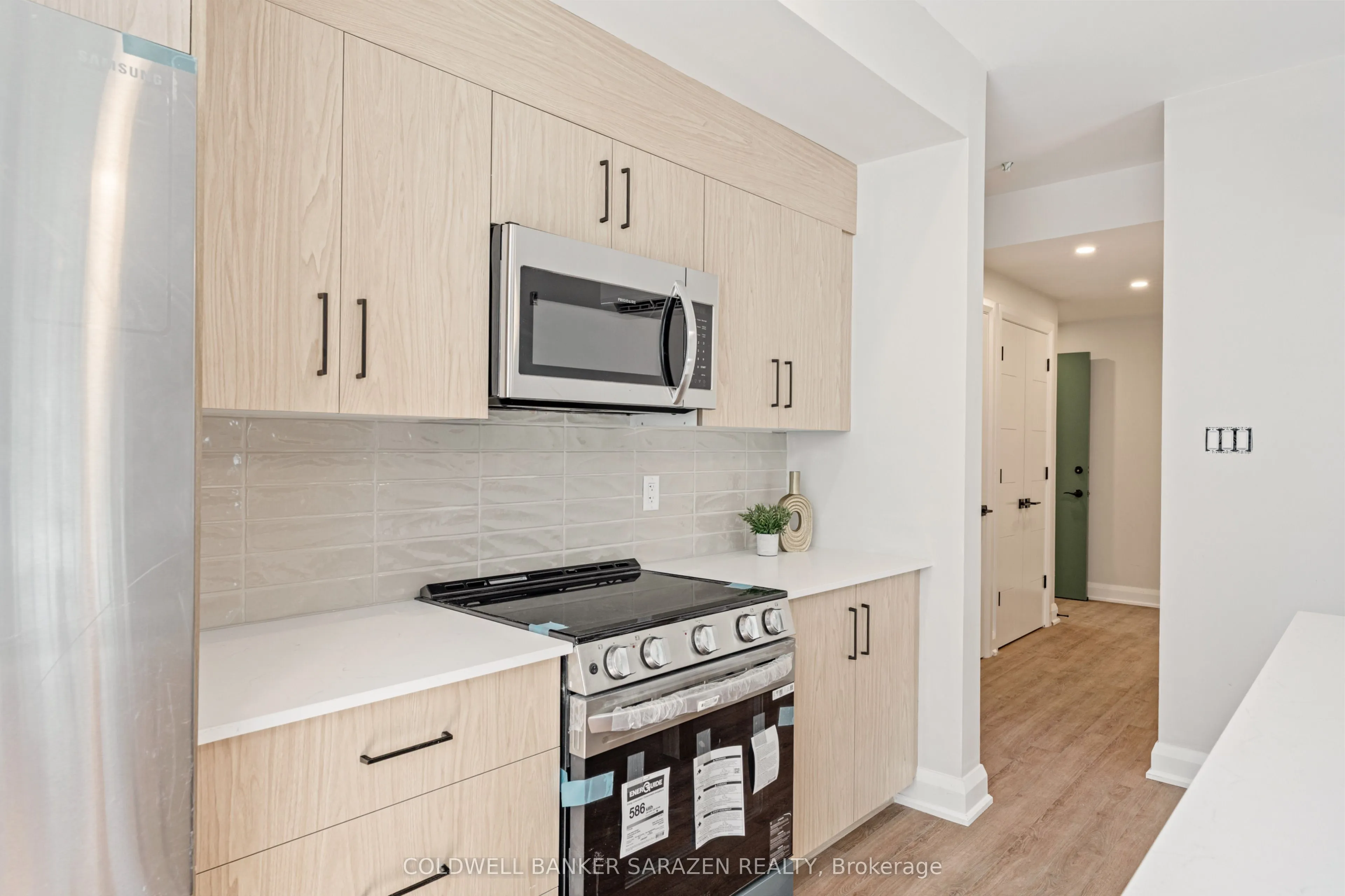 10 MCARTHUR Avenue, #203