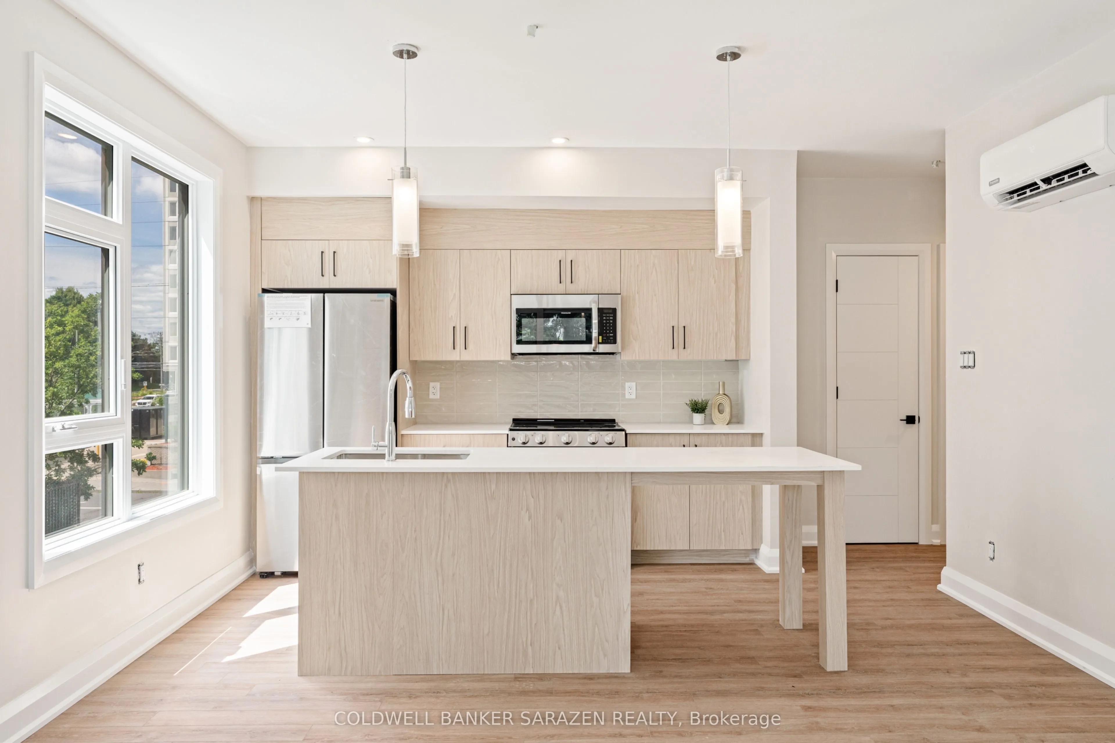 10 MCARTHUR Avenue, #203