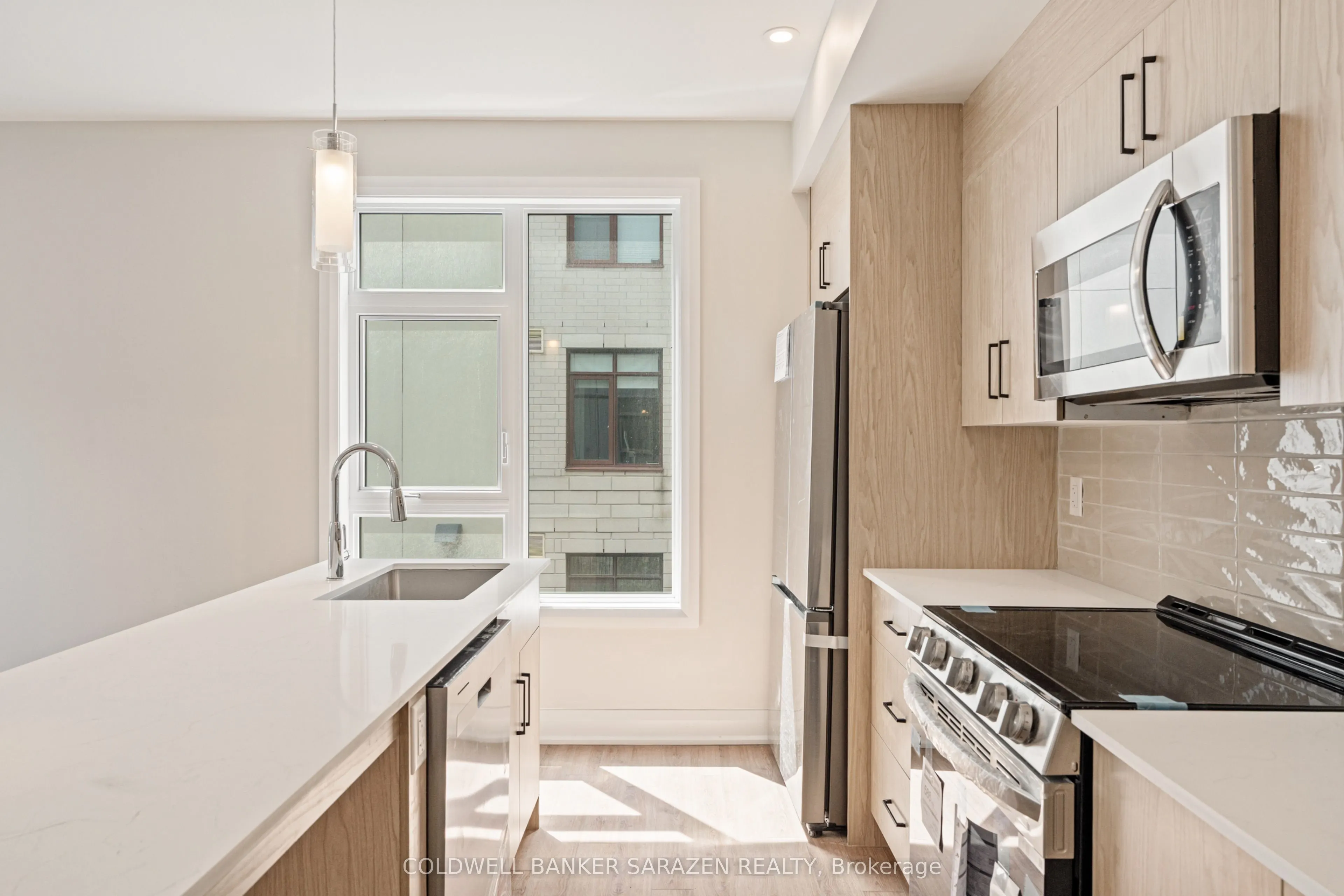 10 MCARTHUR Avenue, #203