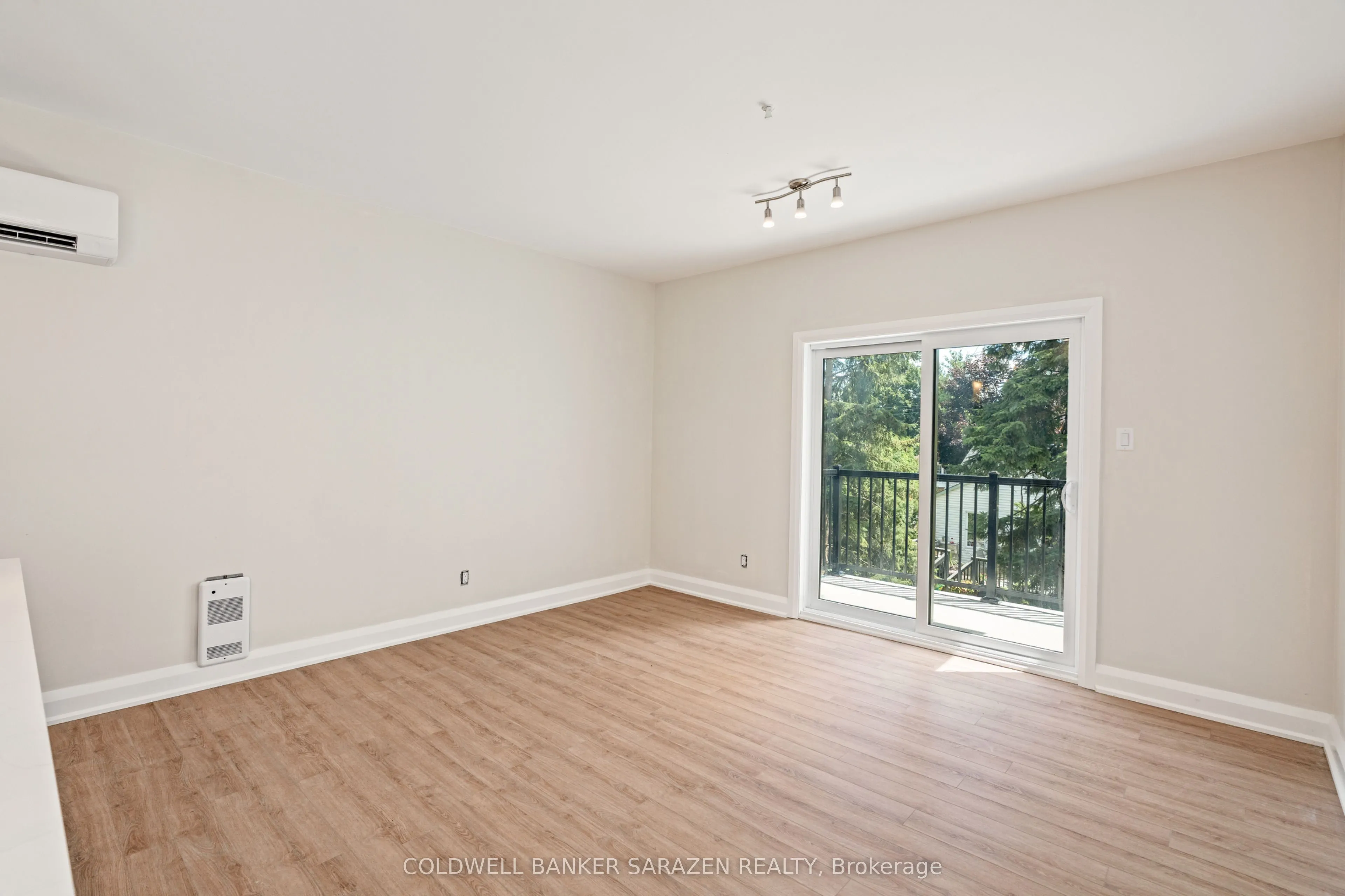 10 MCARTHUR Avenue, #203