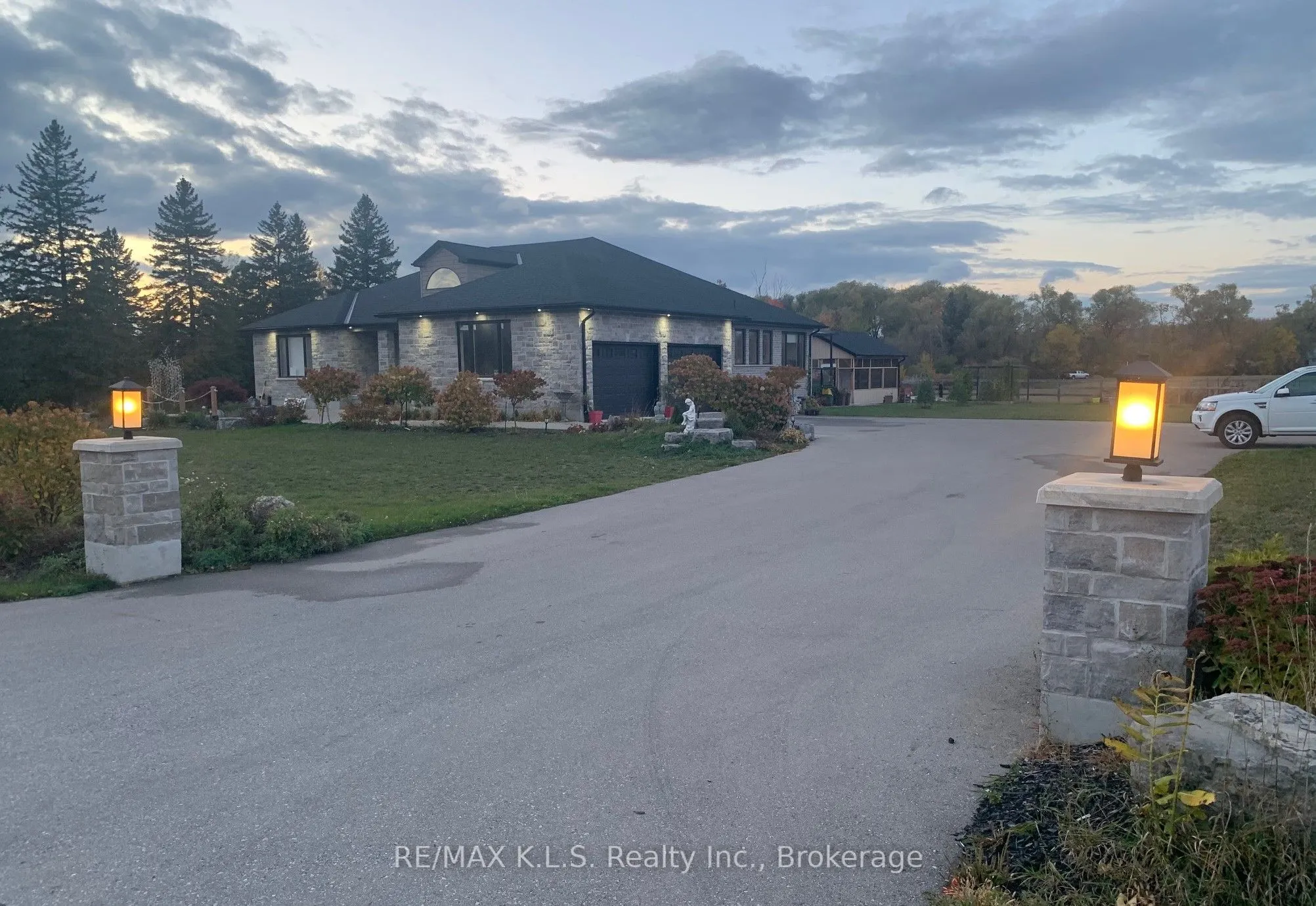 6662 Ellis Road, #1