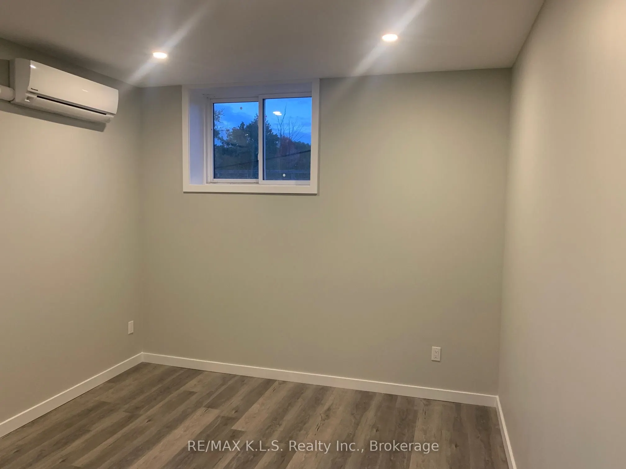 6662 Ellis Road, #1