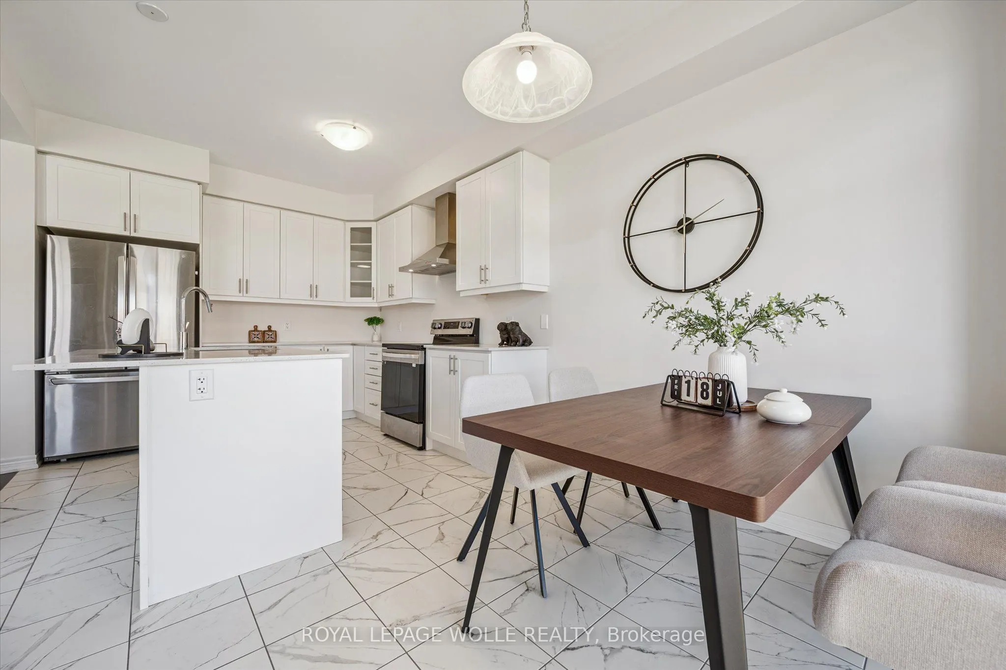 11 GEORGINA Street