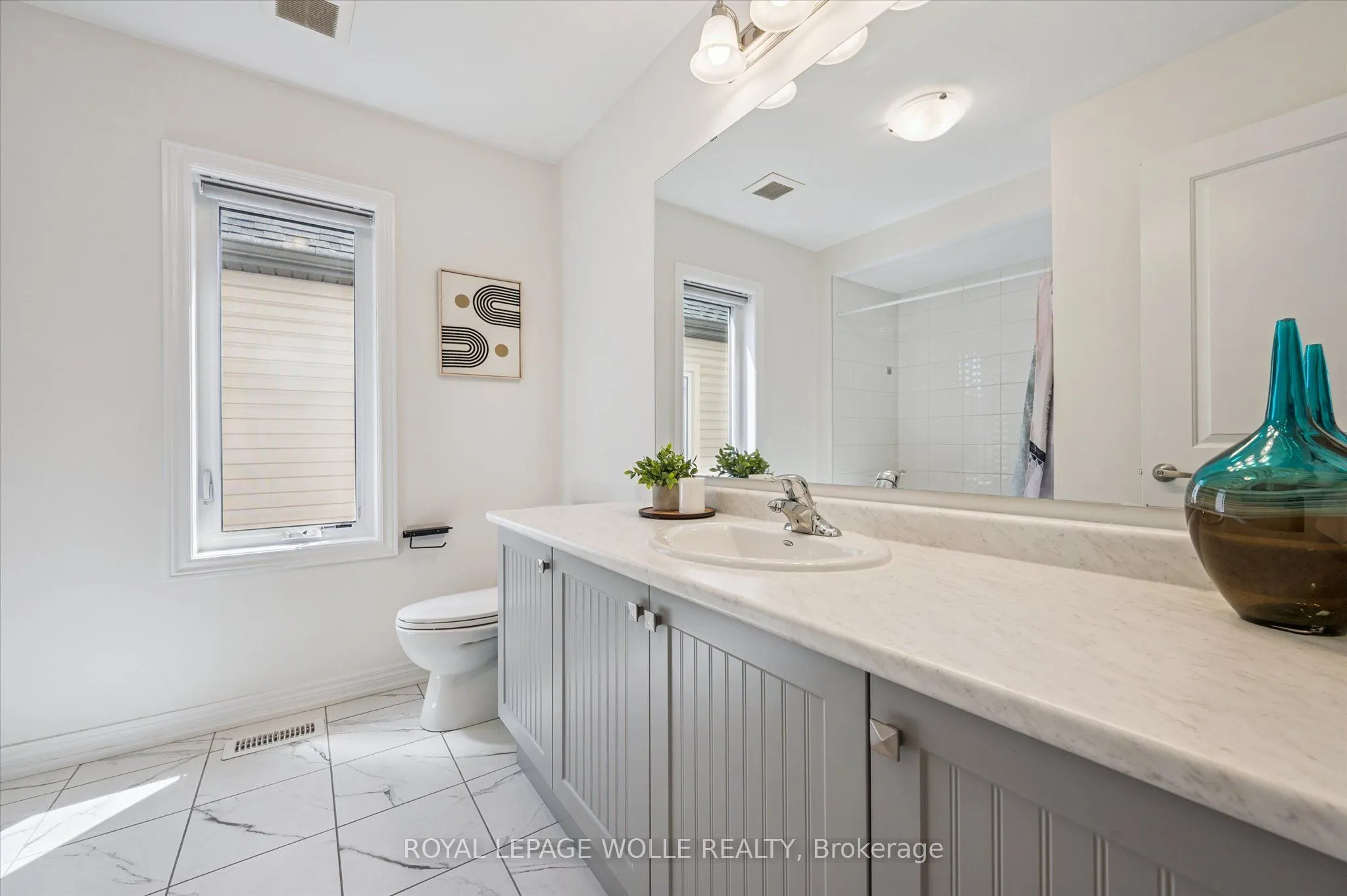11 GEORGINA Street