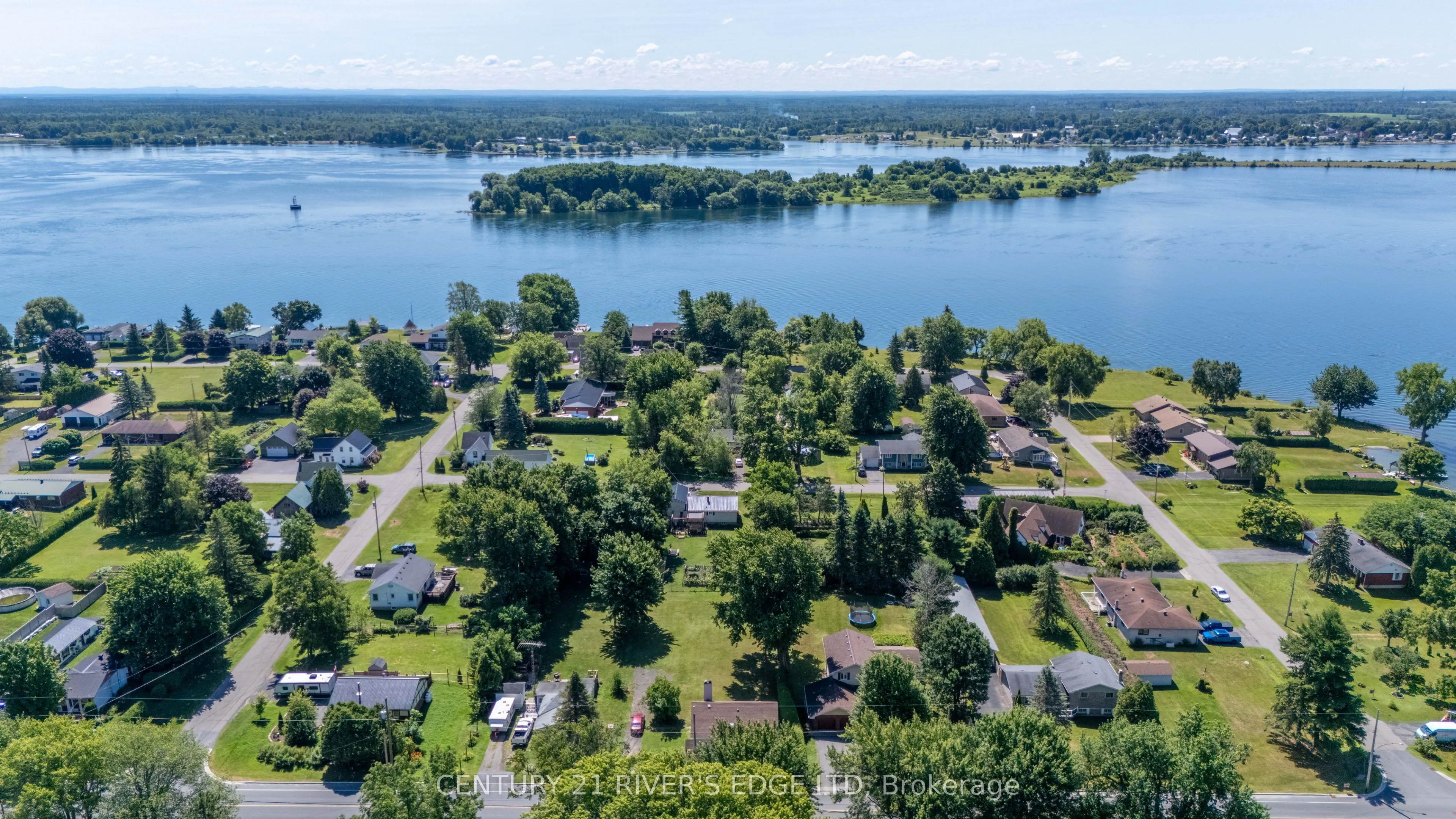 12084 Lakeshore Drive