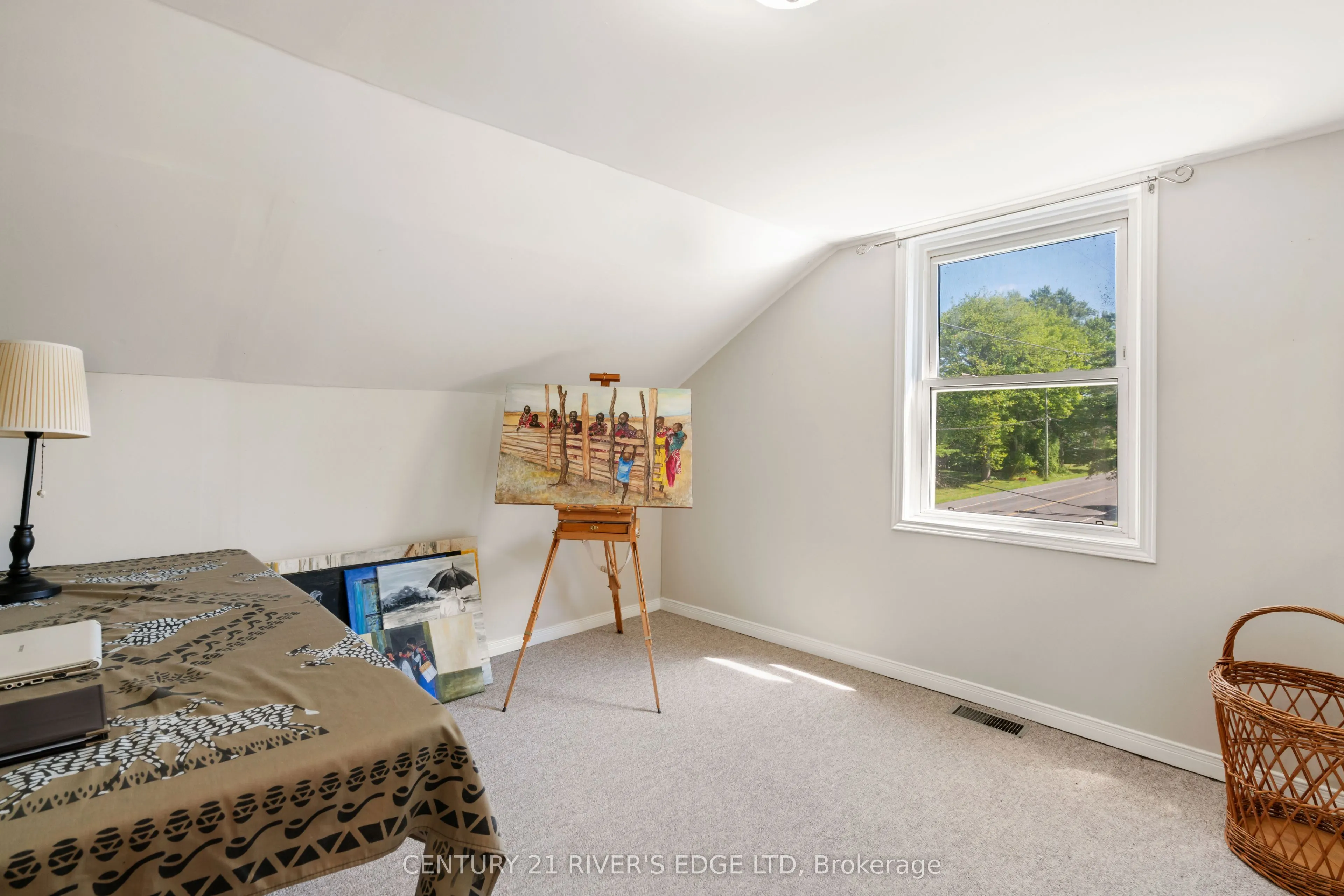 12084 Lakeshore Drive