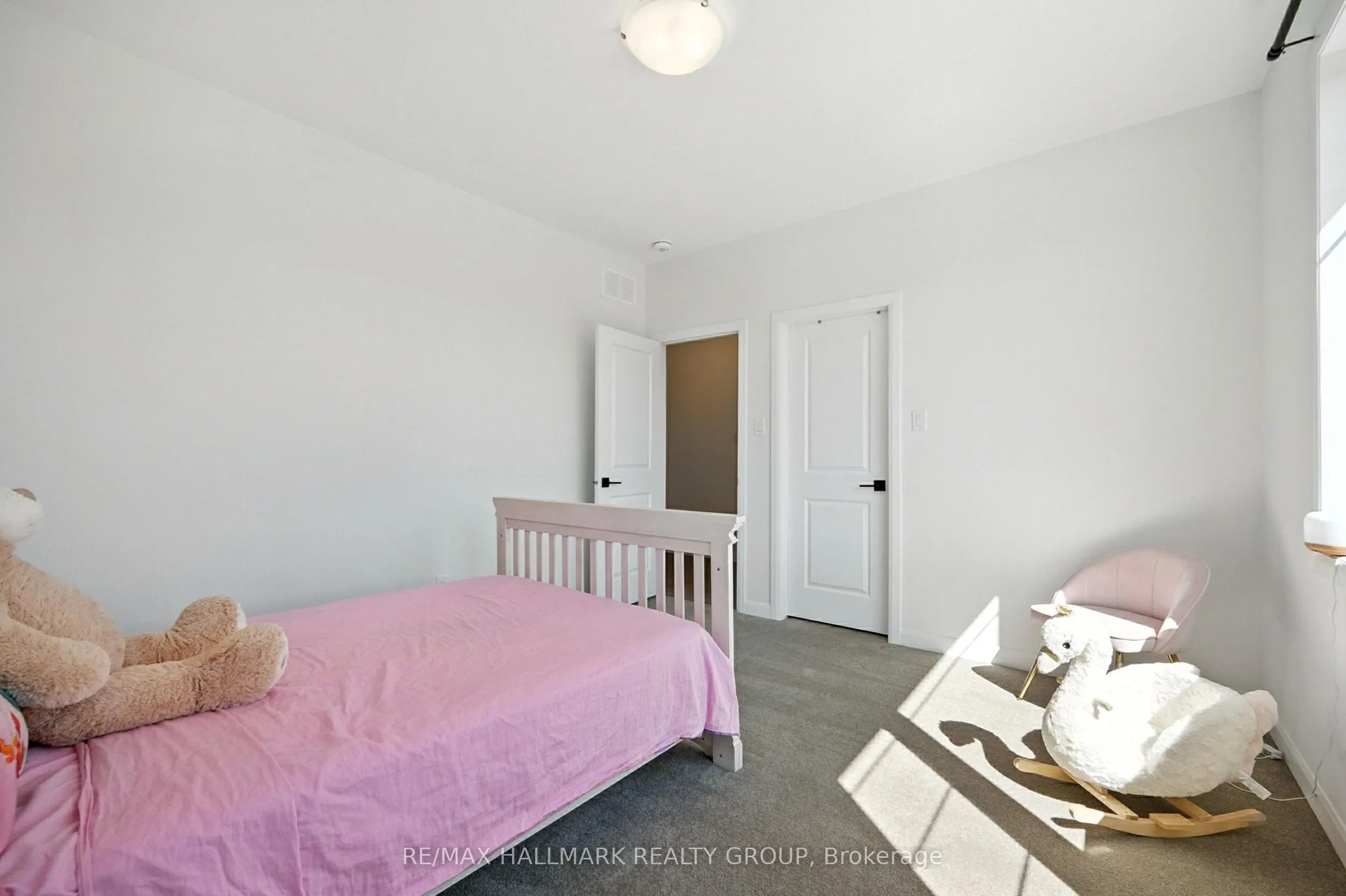 547 Anchor Circle