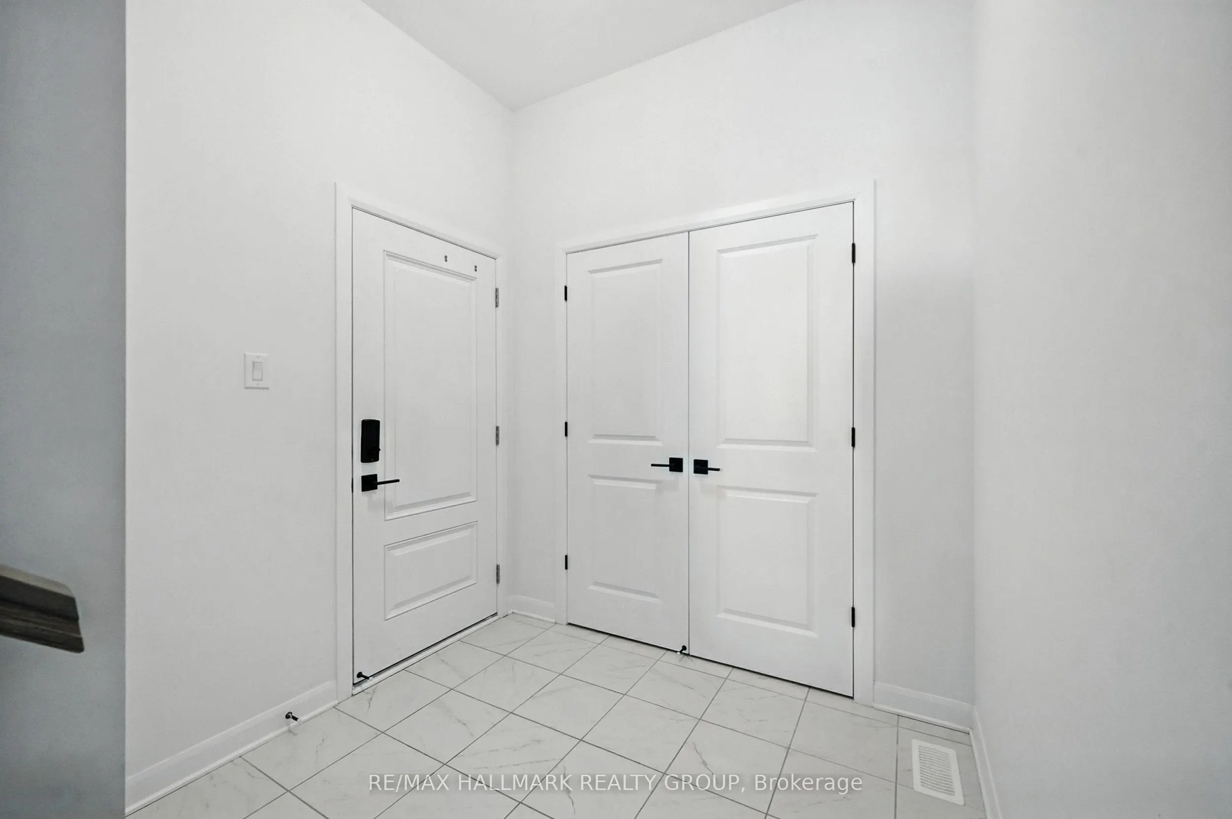 547 Anchor Circle
