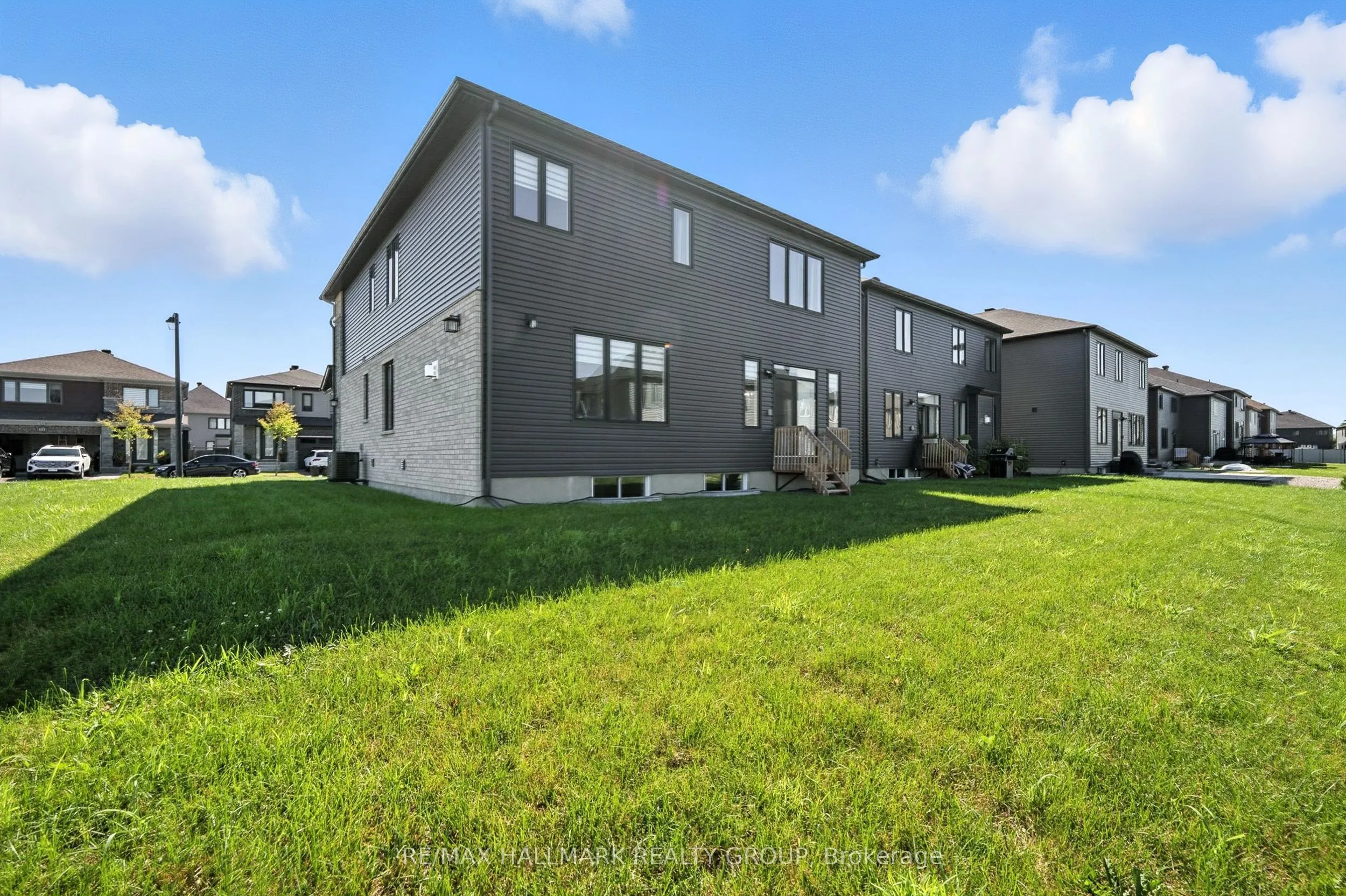 547 Anchor Circle