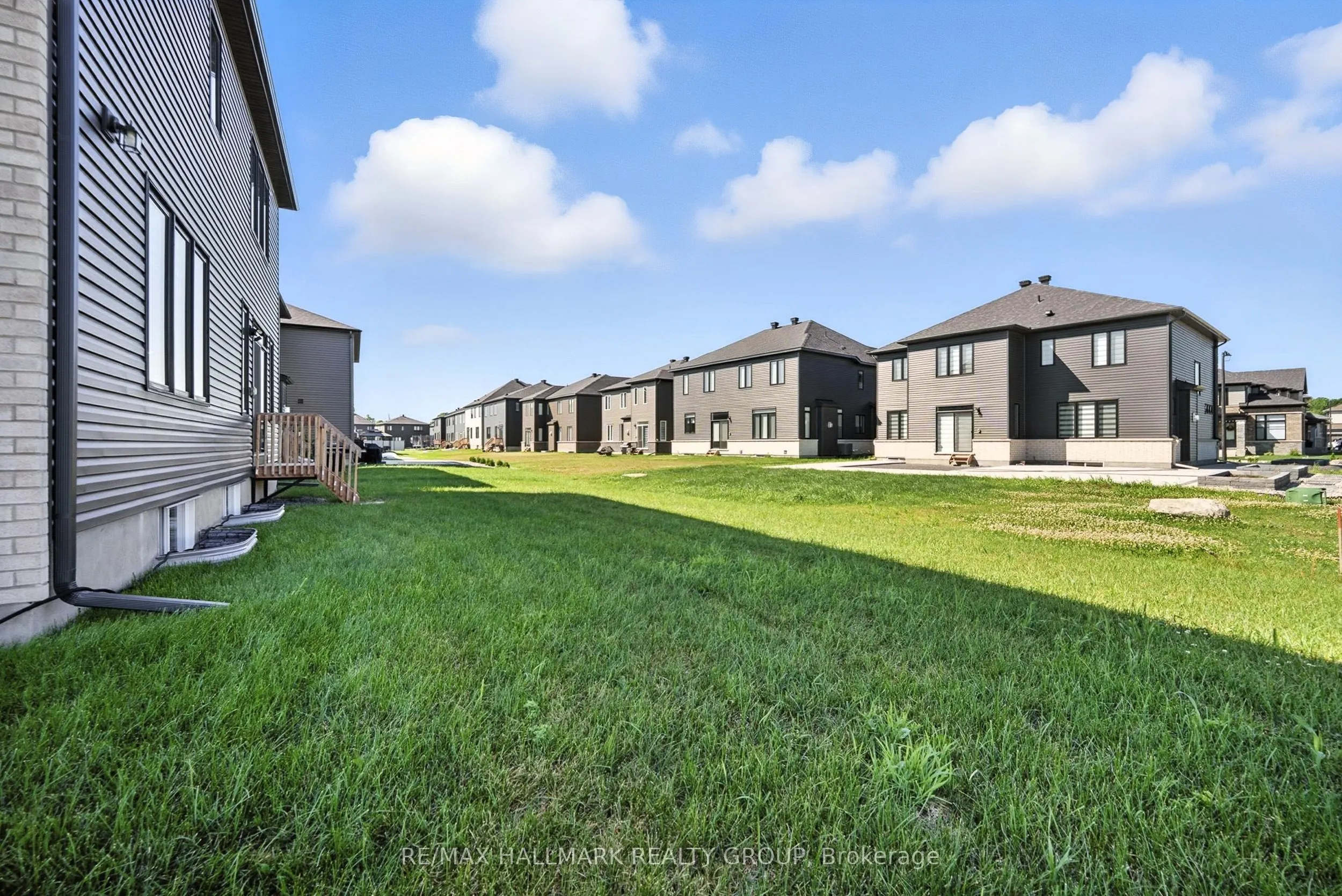 547 Anchor Circle