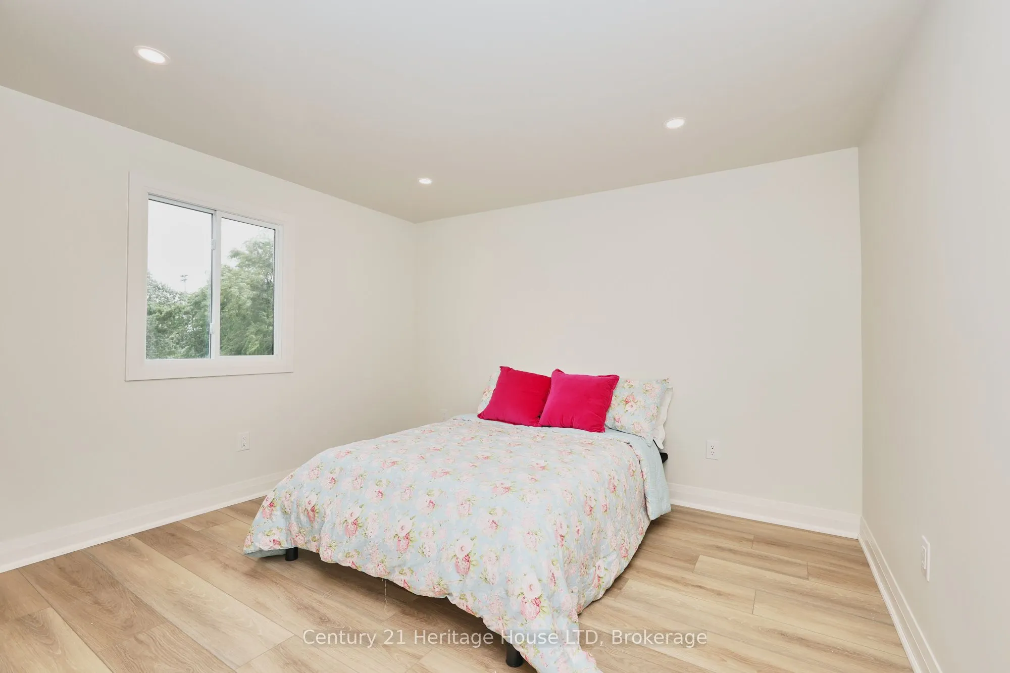 14 Jennet Street