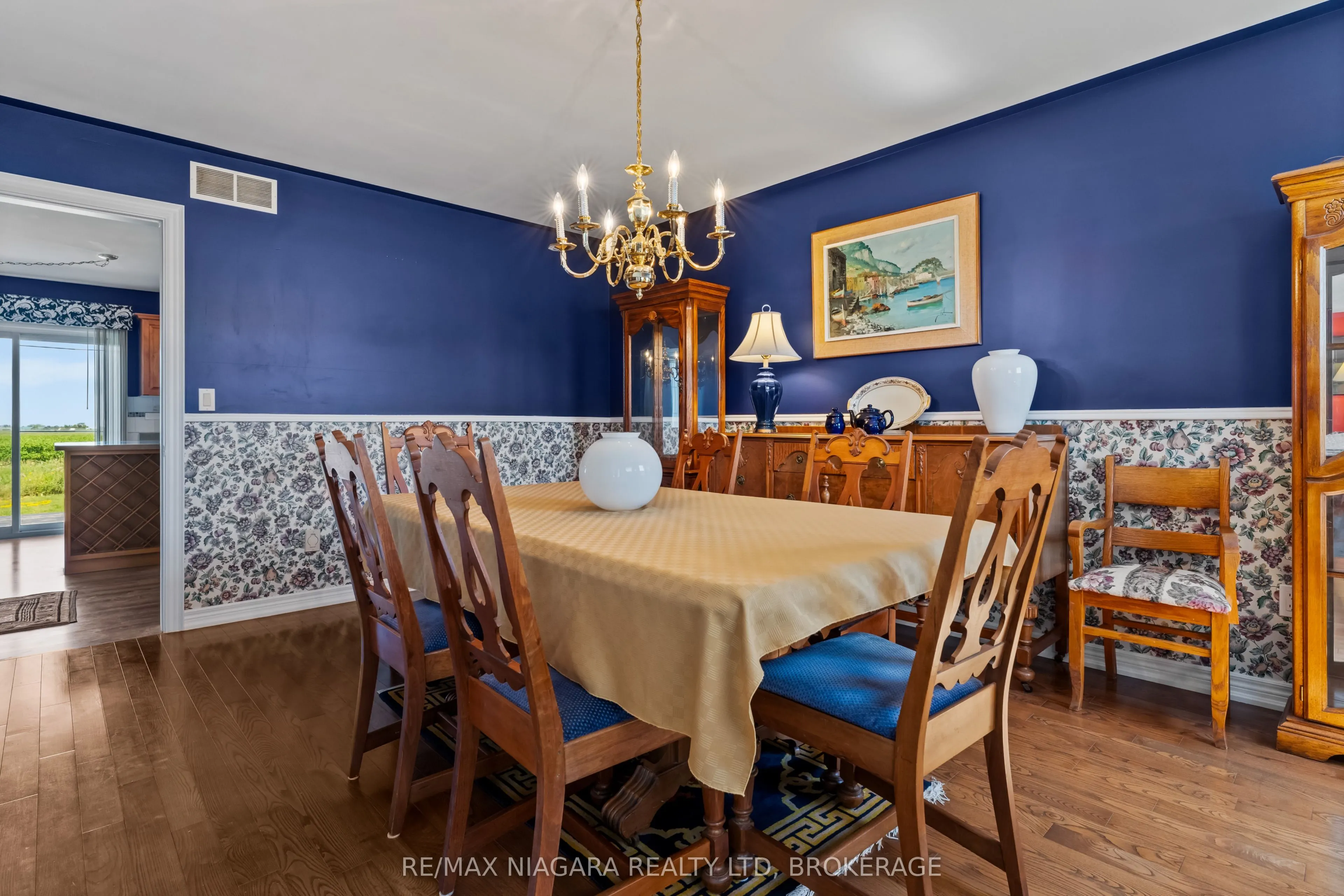 374 Niagara Stone Road