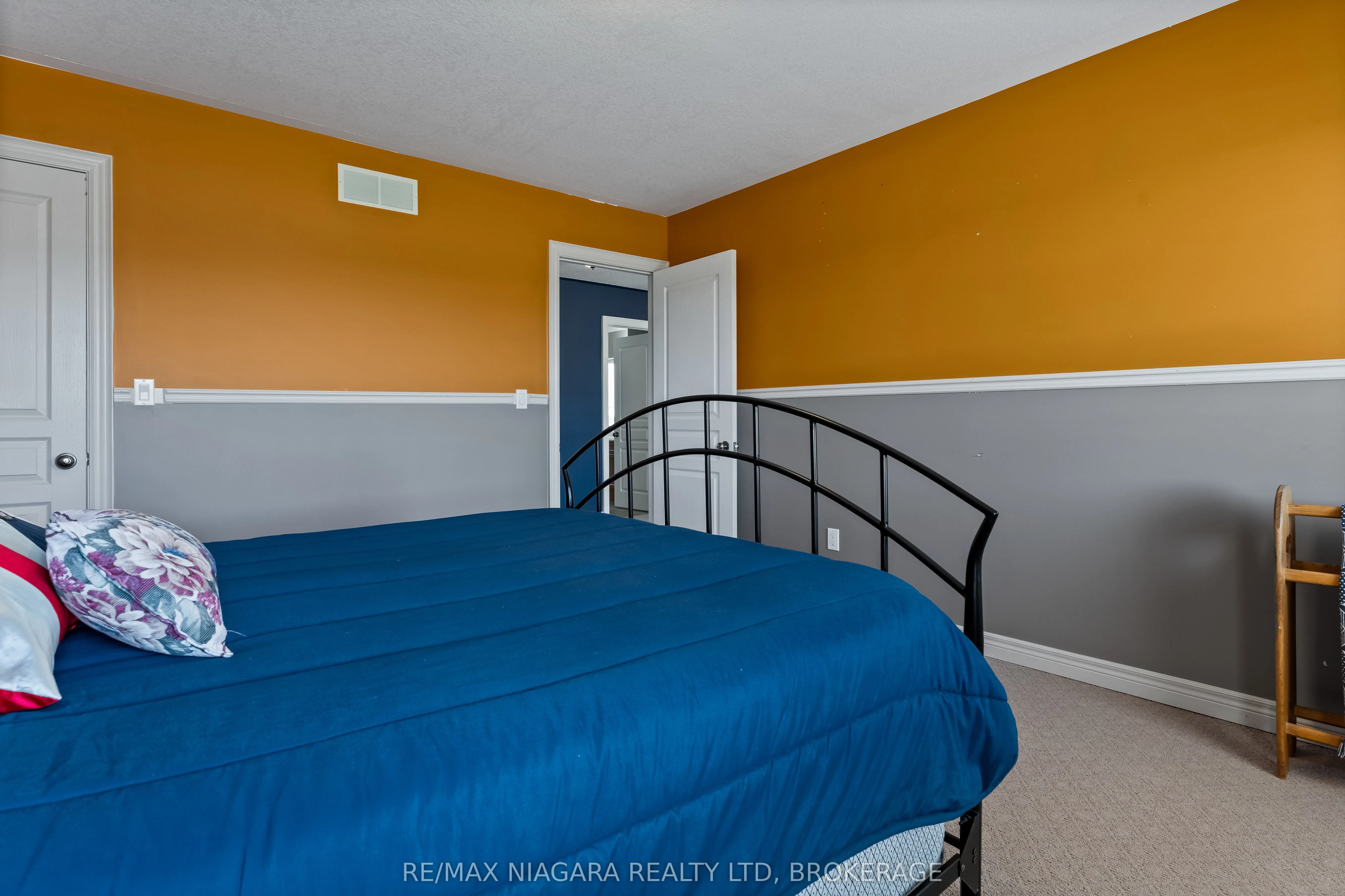 374 Niagara Stone Road