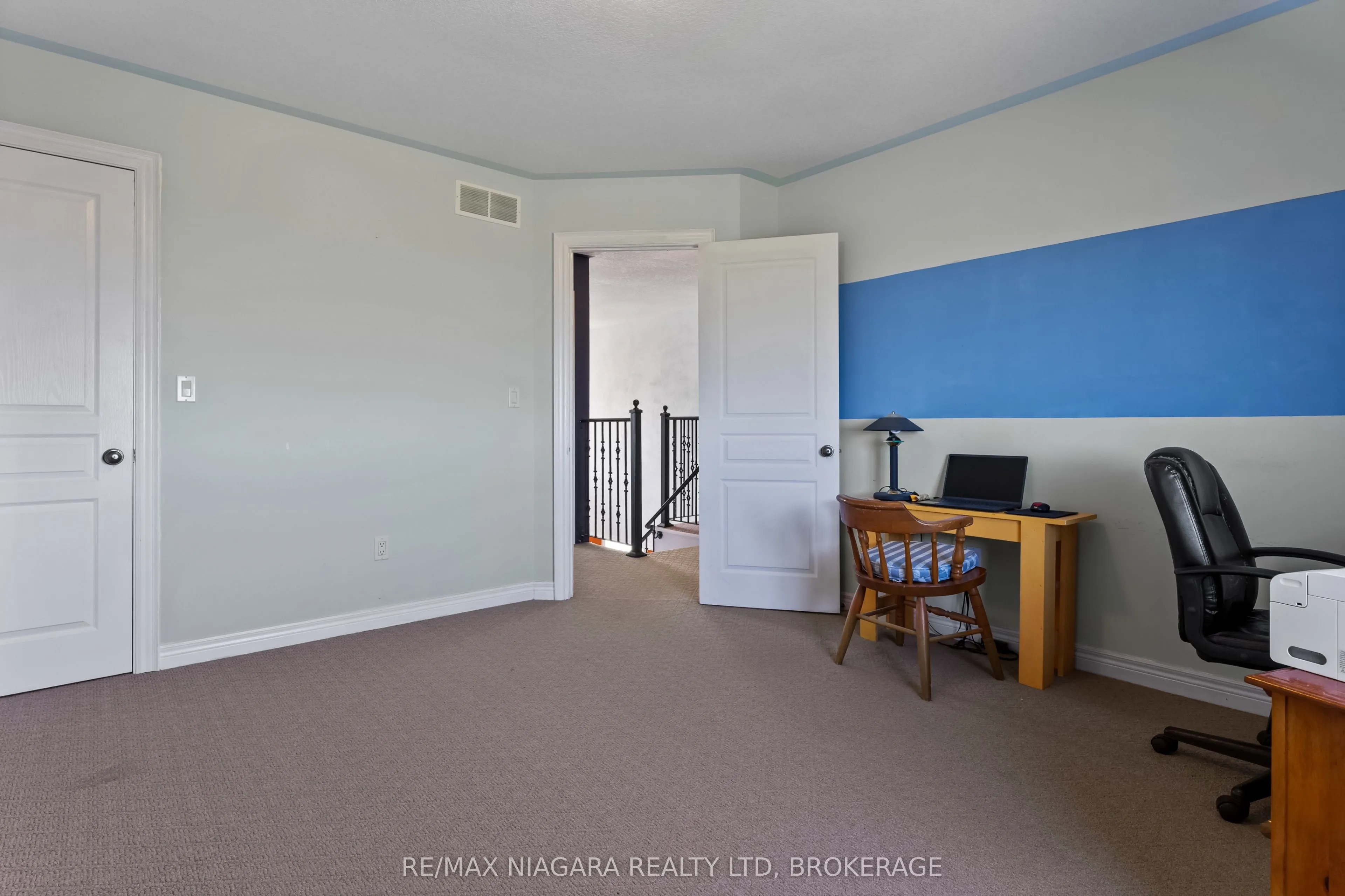 374 Niagara Stone Road