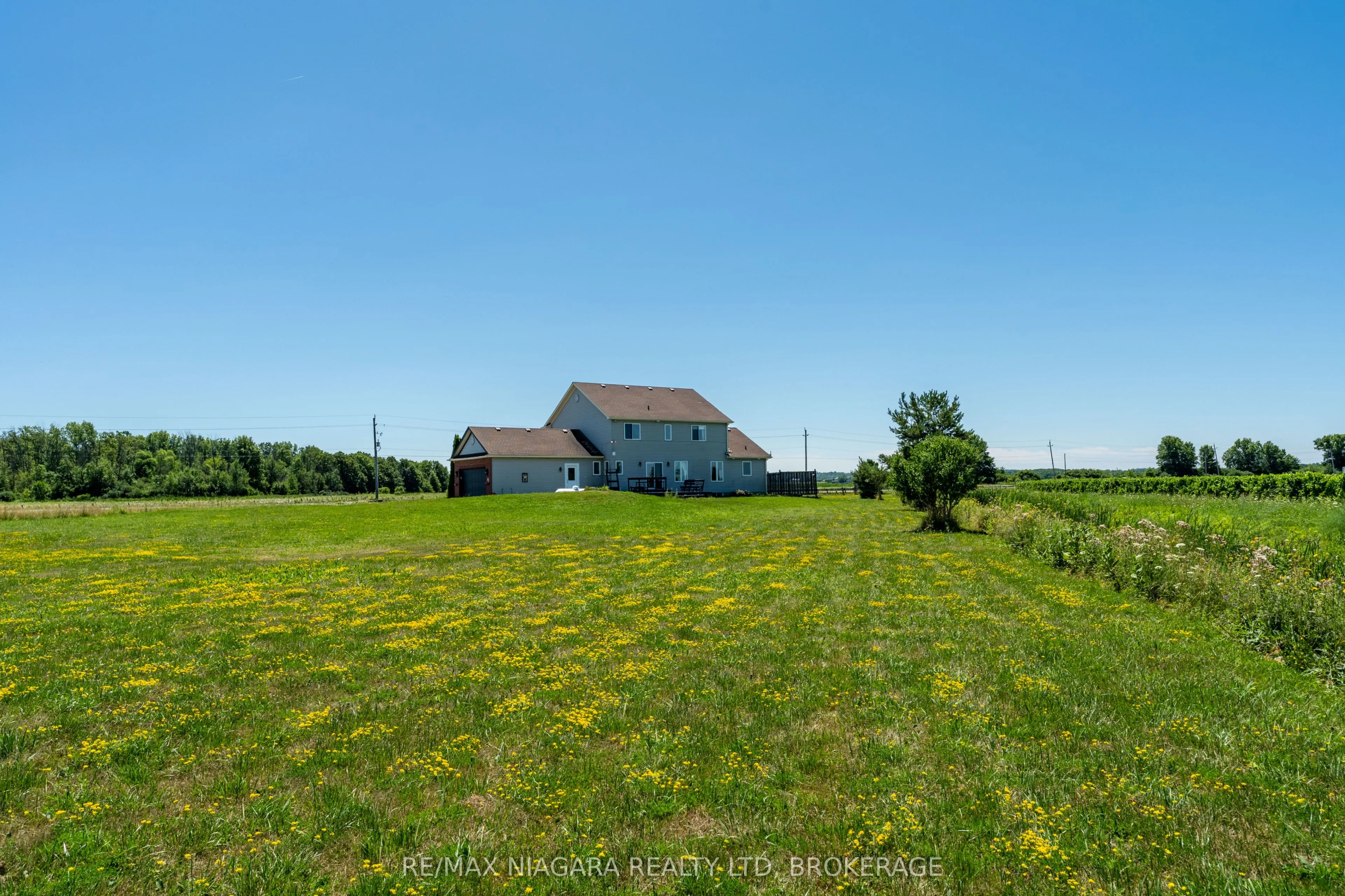 374 Niagara Stone Road