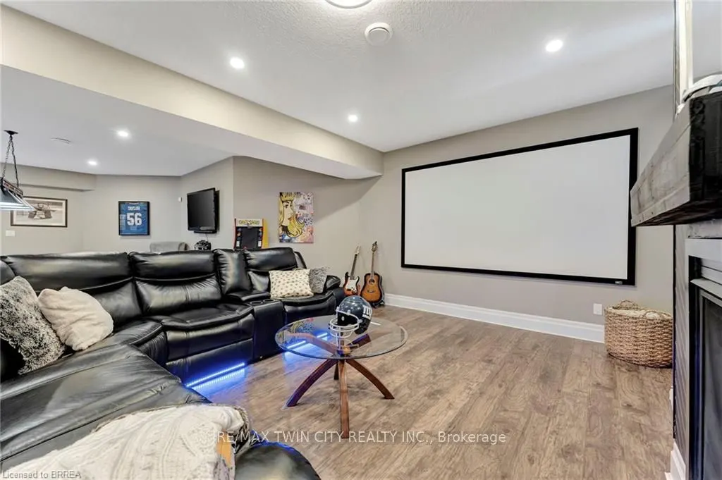 24 Tedley Boulevard