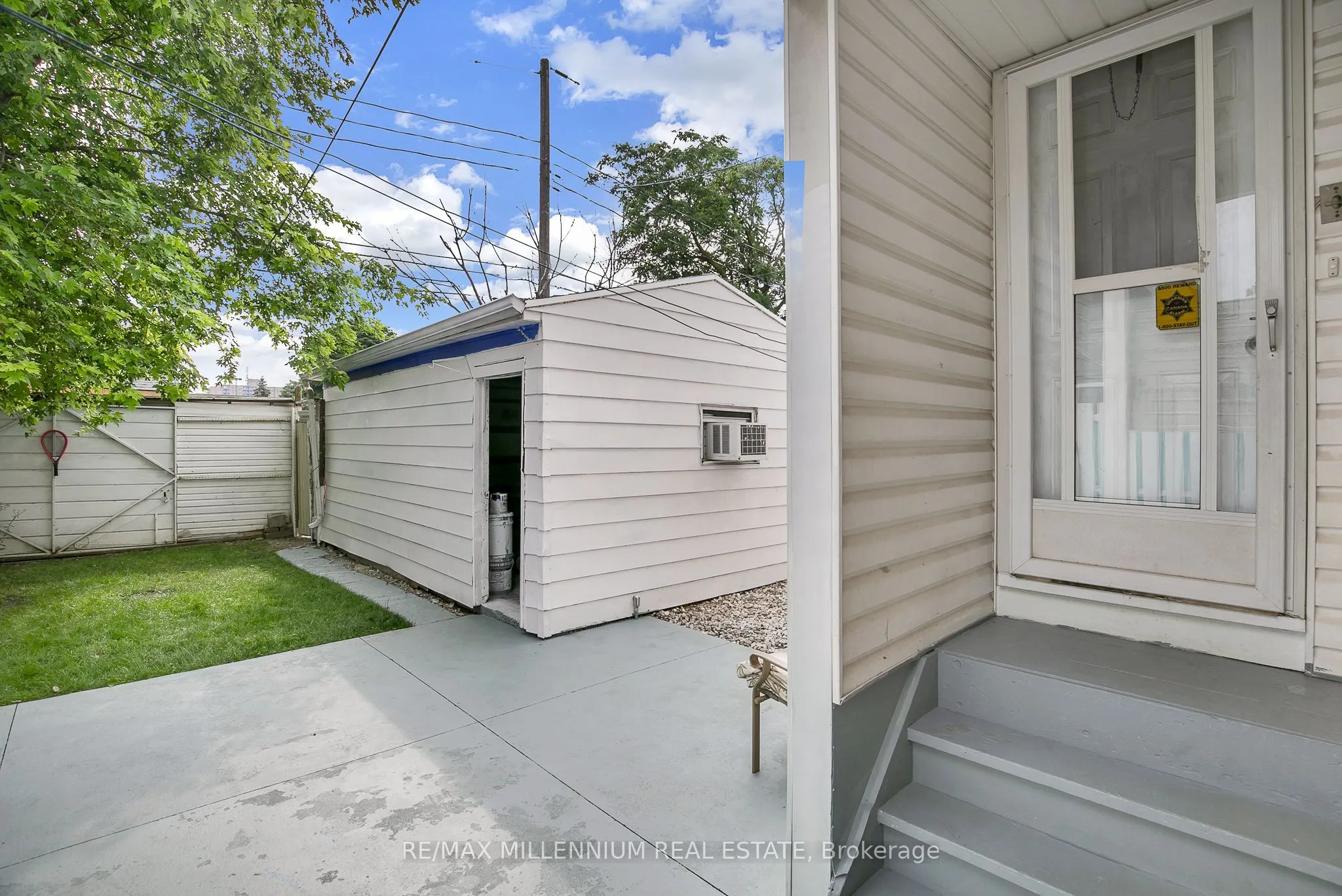 1725 Highland Avenue