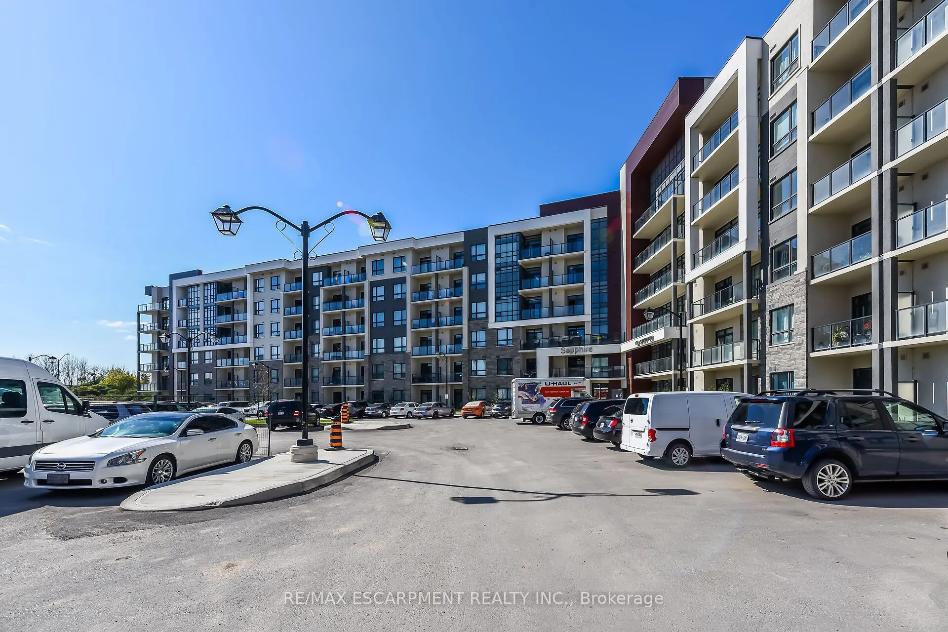 125 Shoreview Place, #103