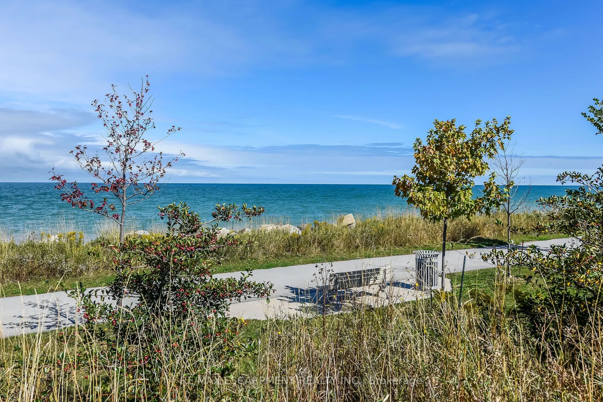 125 Shoreview Place, #103