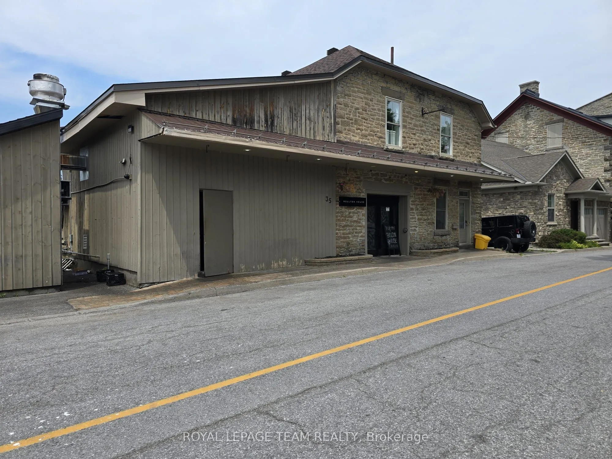 35 Mill Street