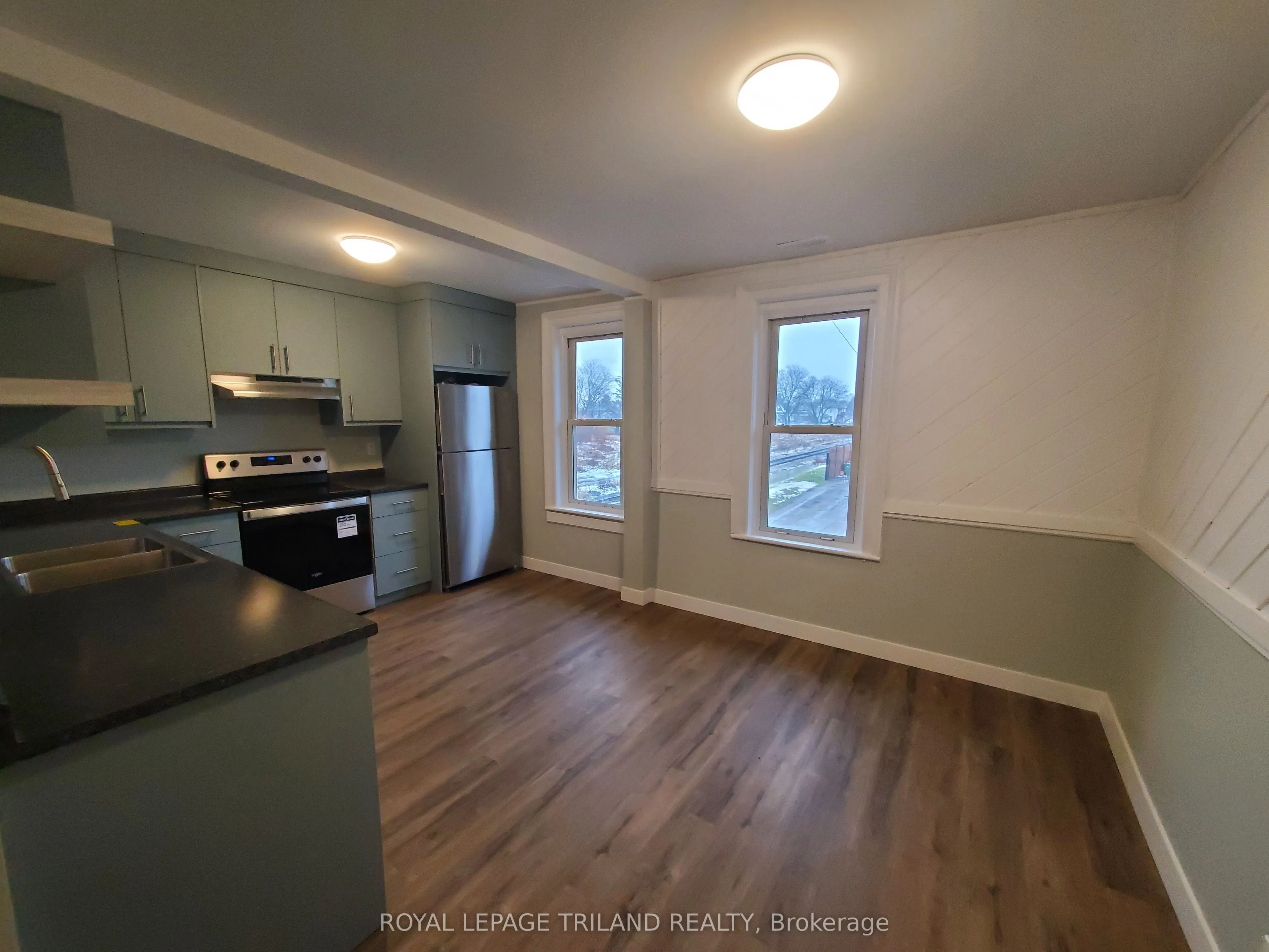 104 Flora Street, #UPPER UNIT