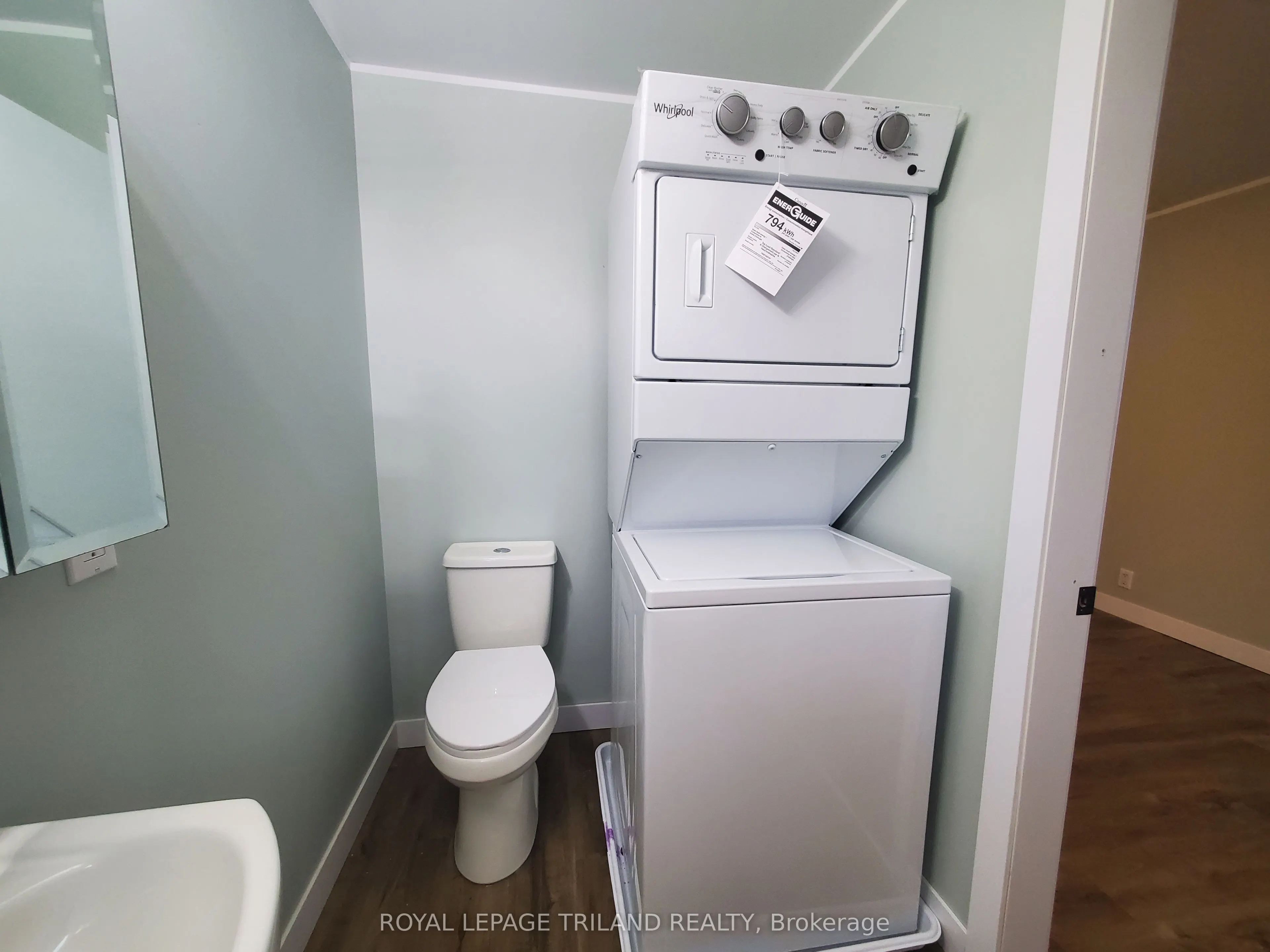 104 Flora Street, #UPPER UNIT