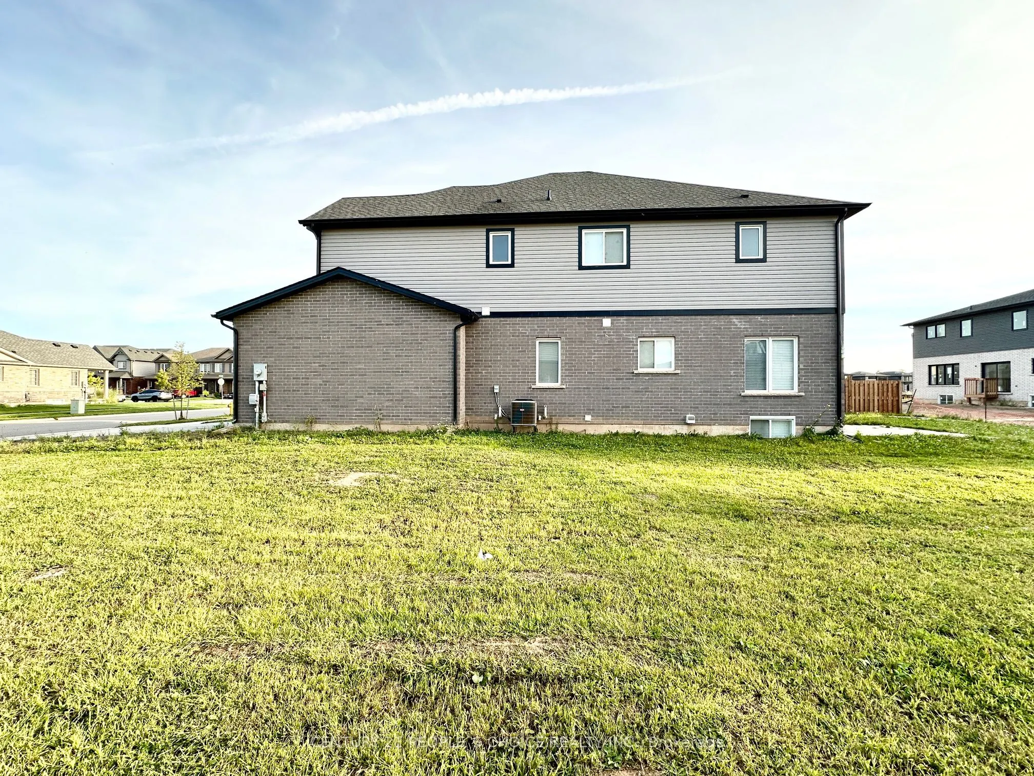28 Swan Avenue, #Main & Upper