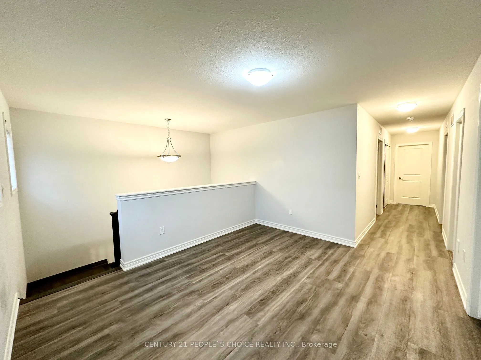 28 Swan Avenue, #Main & Upper
