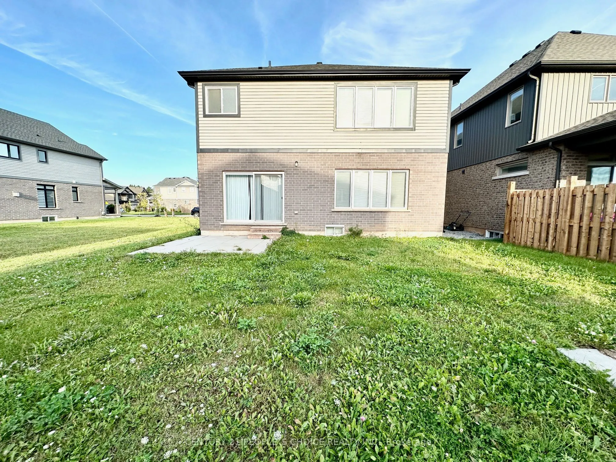 28 Swan Avenue, #Main & Upper