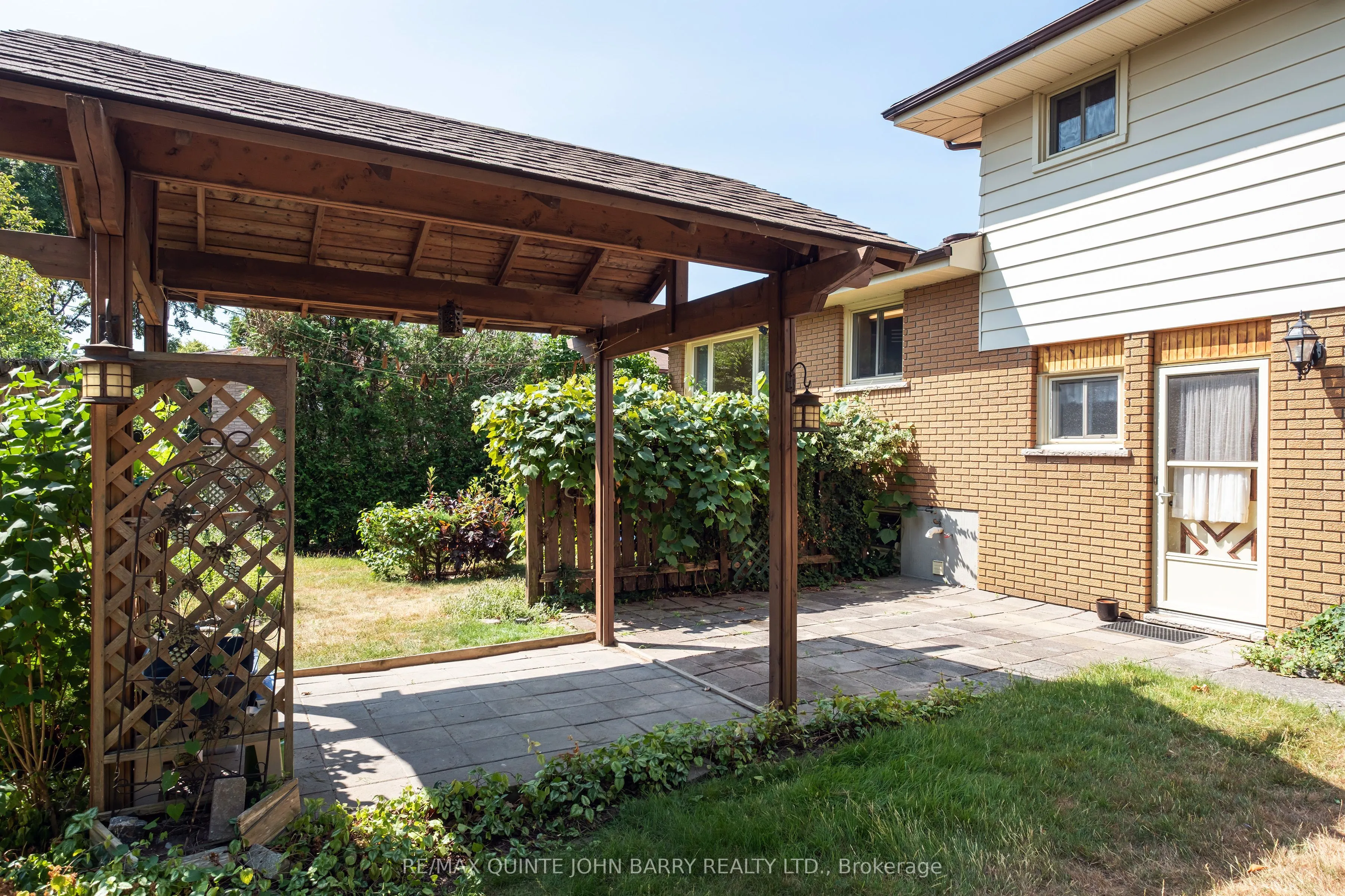 31 O'Neil Crescent