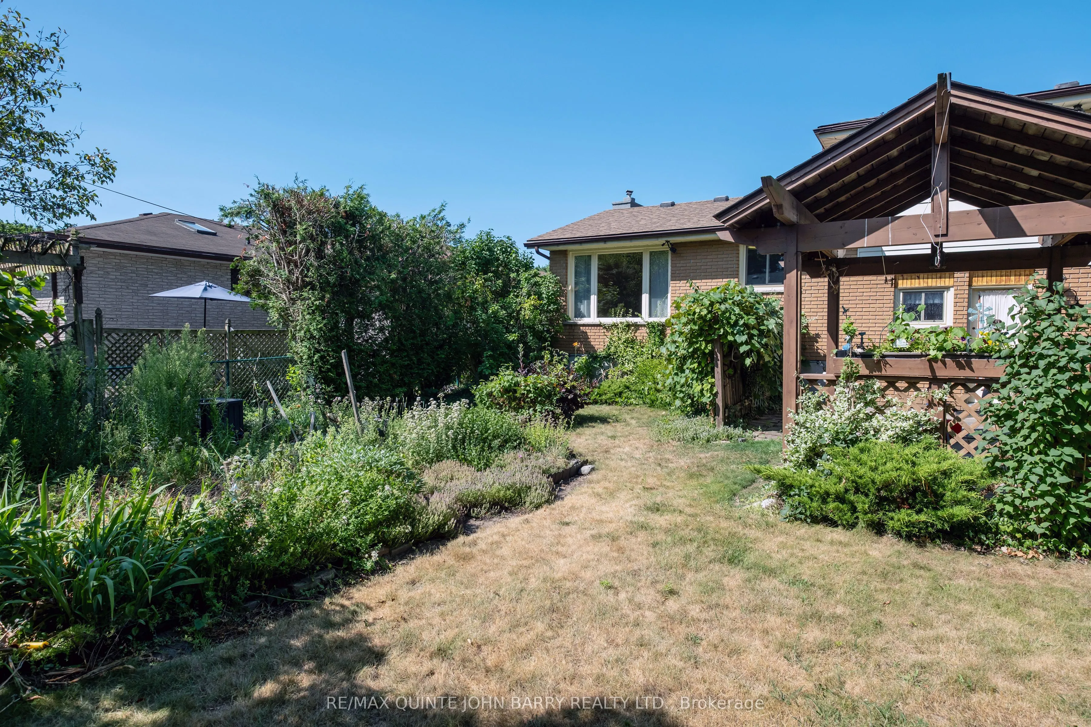 31 O'Neil Crescent