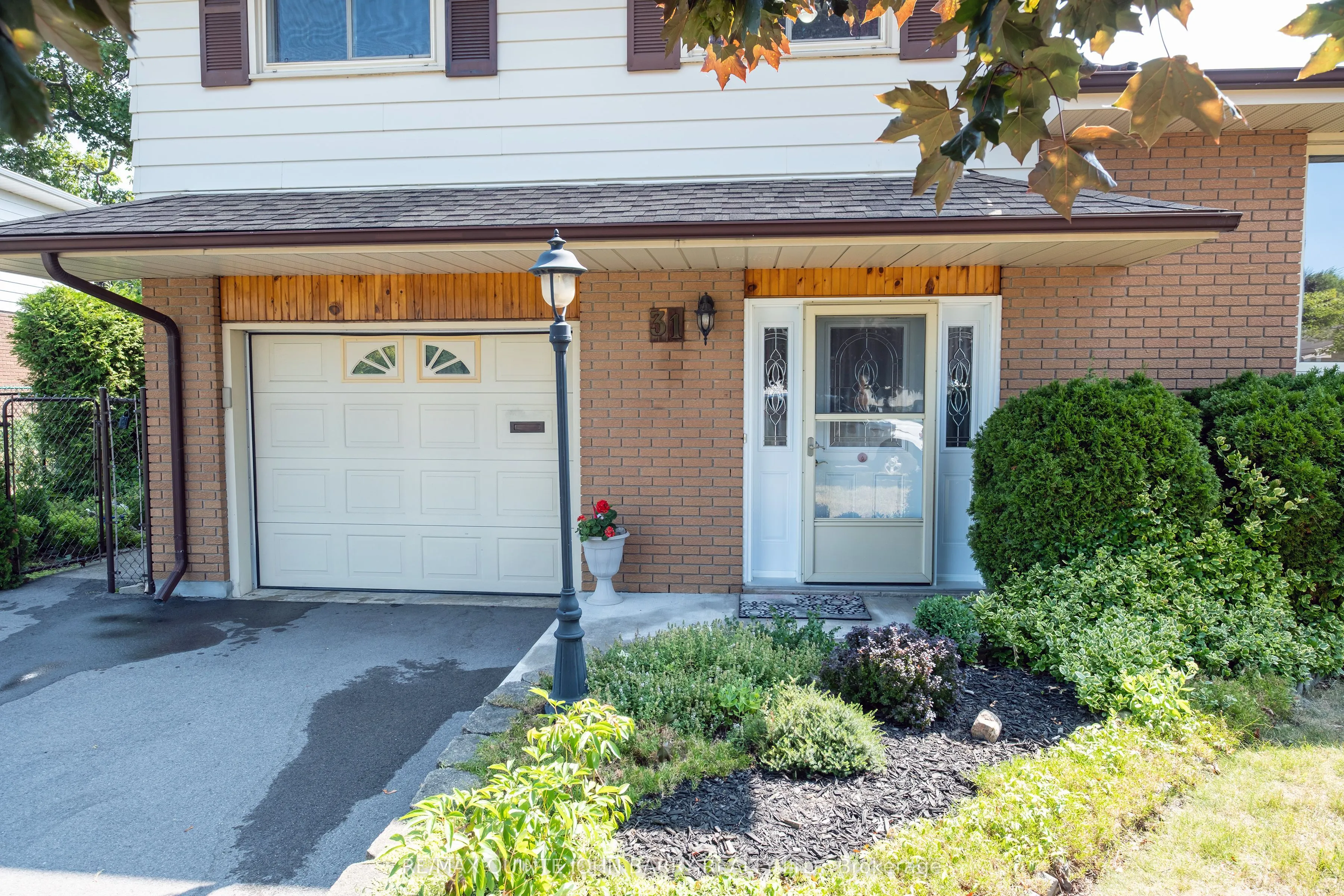 31 O'Neil Crescent