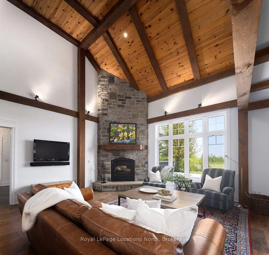 135 EAST RIDGE Drive