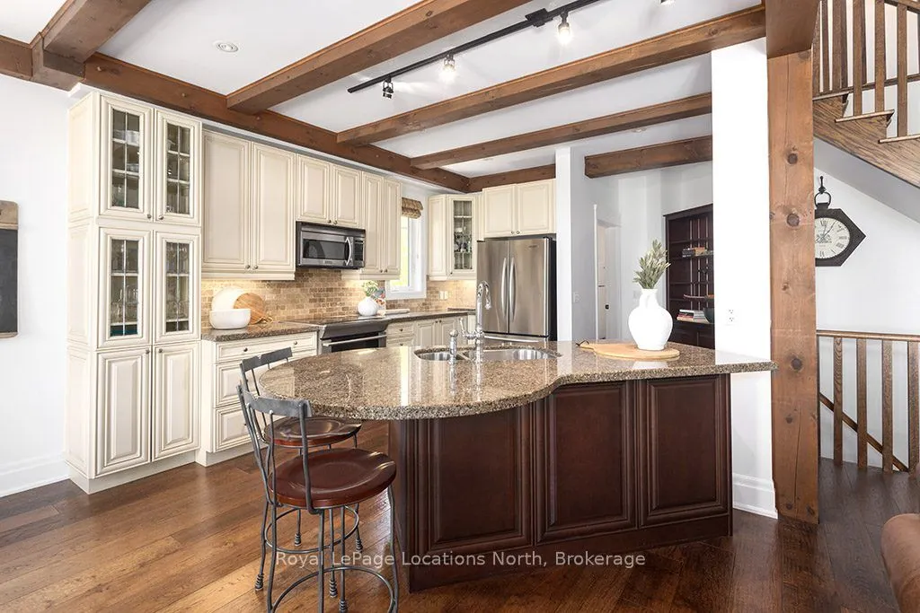 135 EAST RIDGE Drive