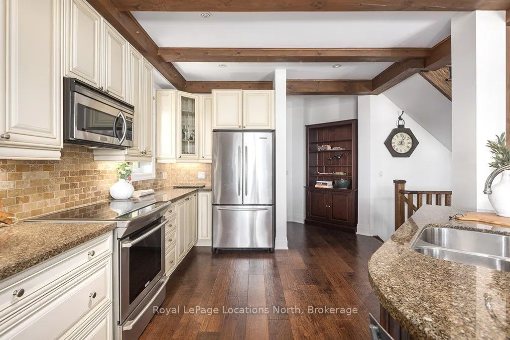 135 EAST RIDGE Drive