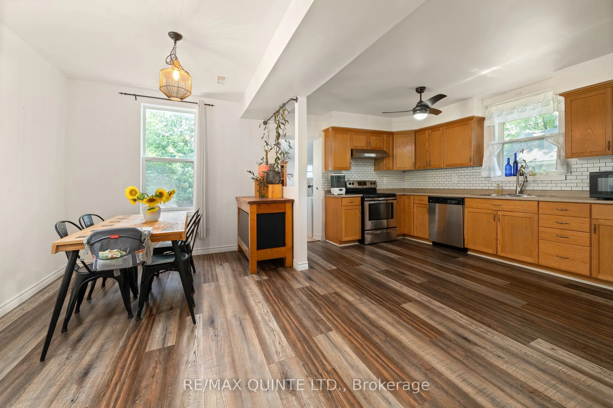 44 Mill Street W