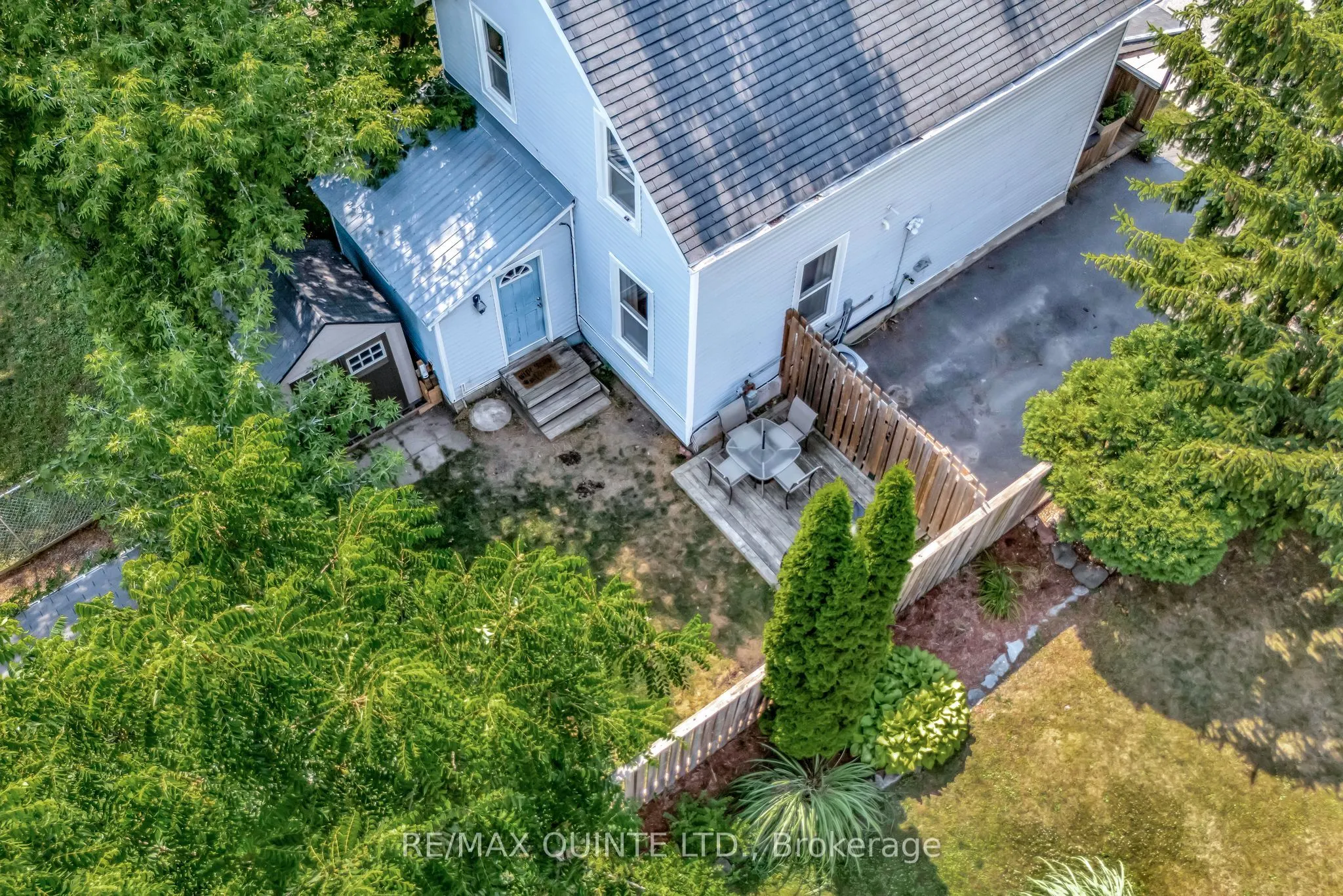 44 Mill Street W