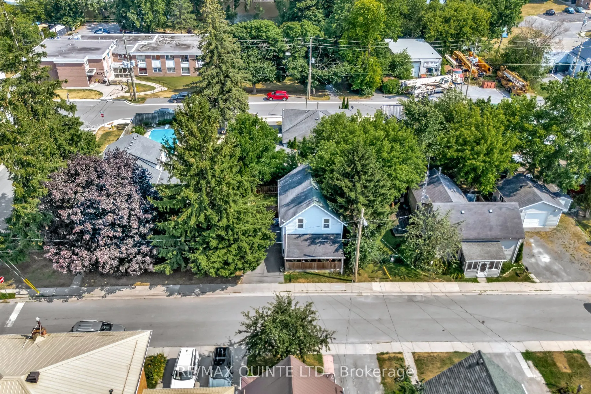 44 Mill Street W