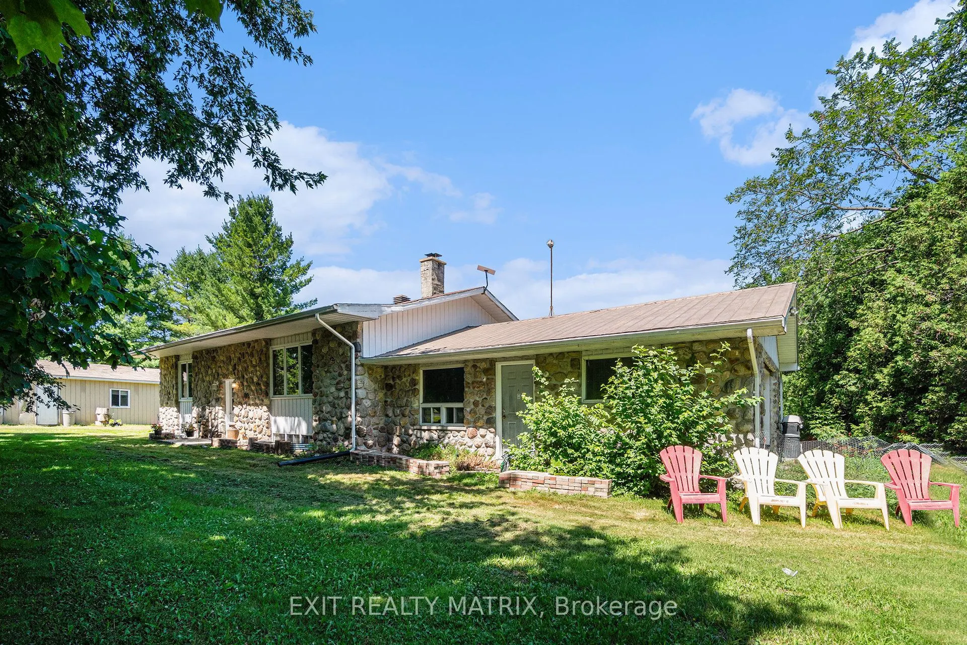 21111 Concession rd 8 Road