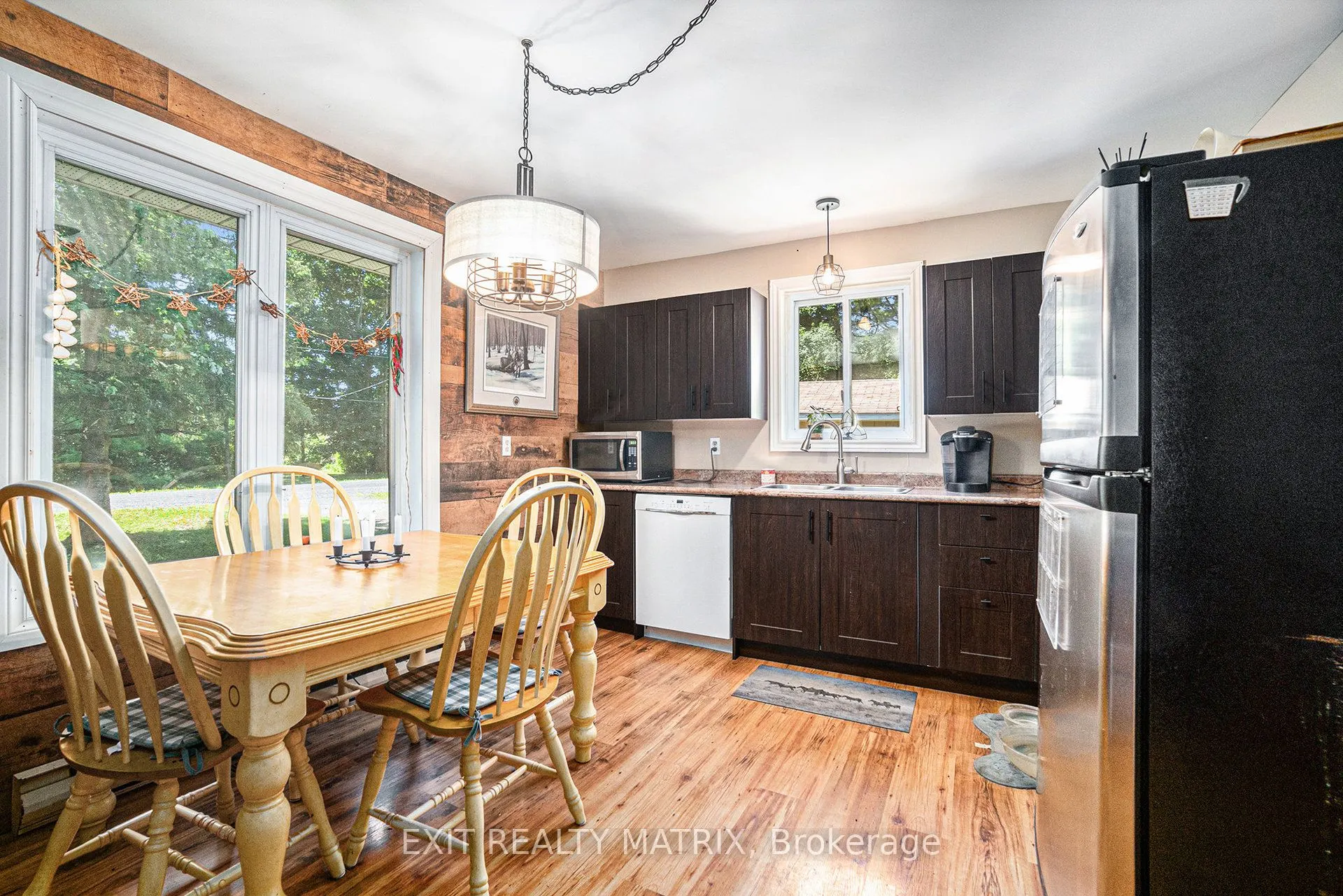 21111 Concession rd 8 Road