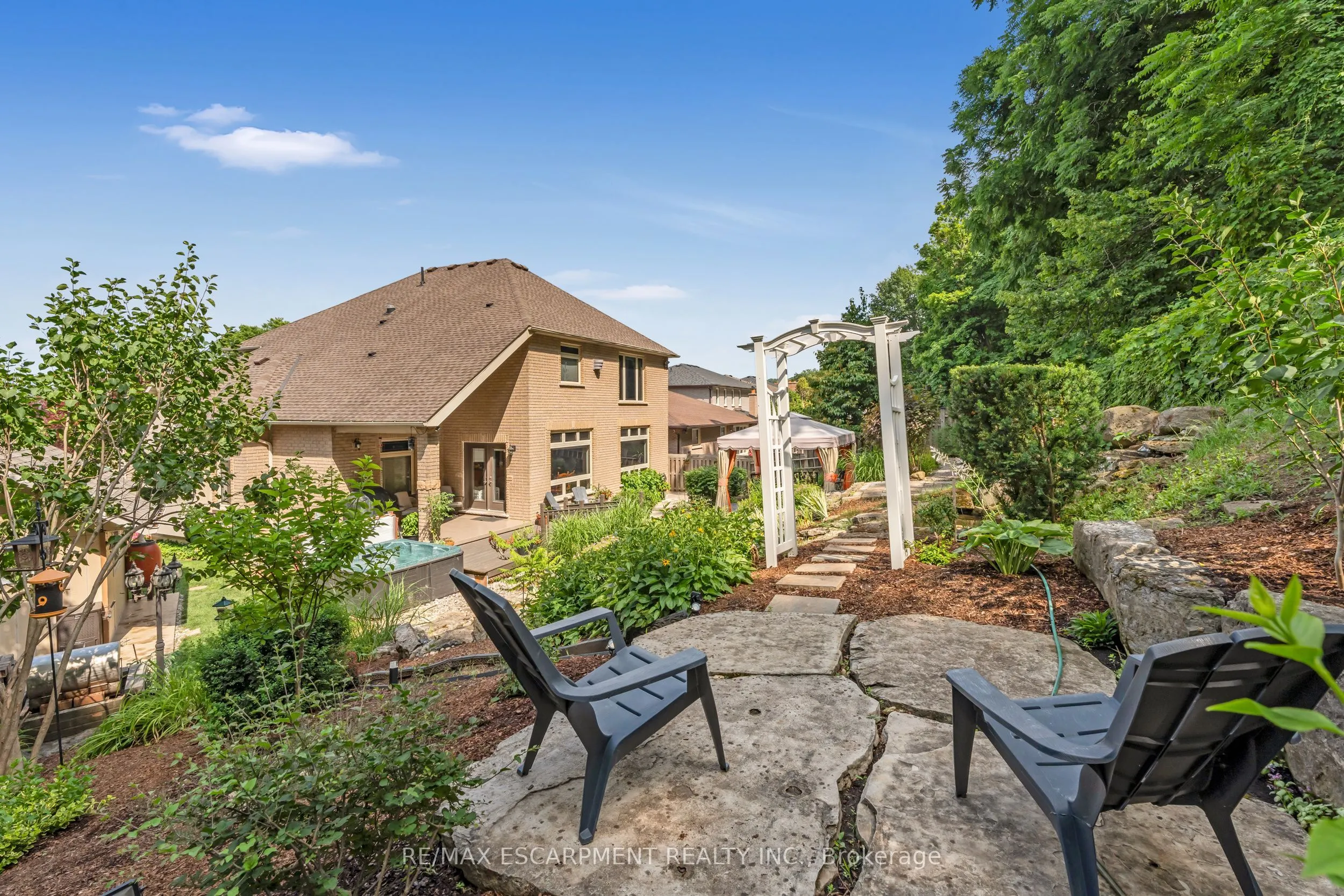 22 Shadeland Crescent