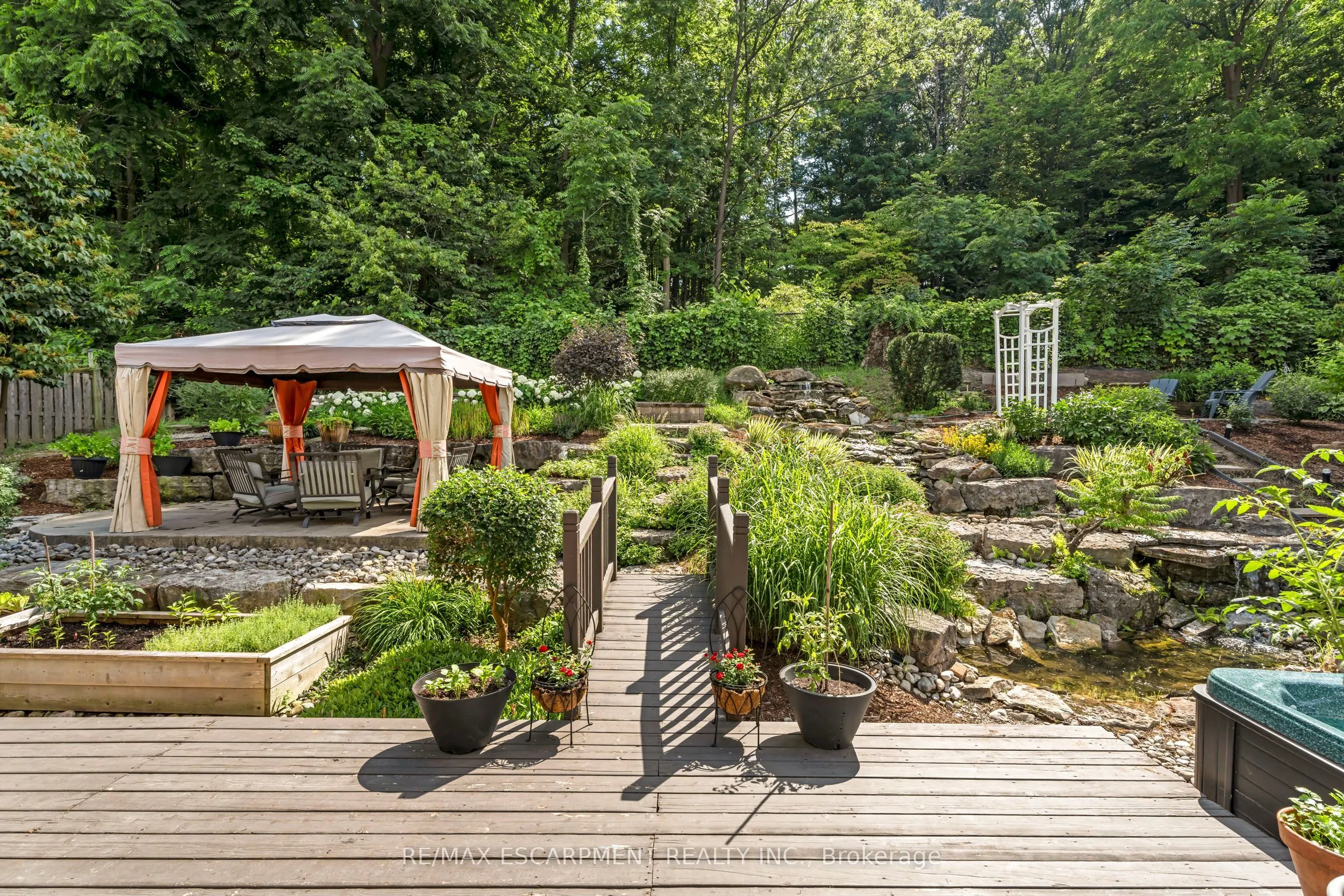 22 Shadeland Crescent