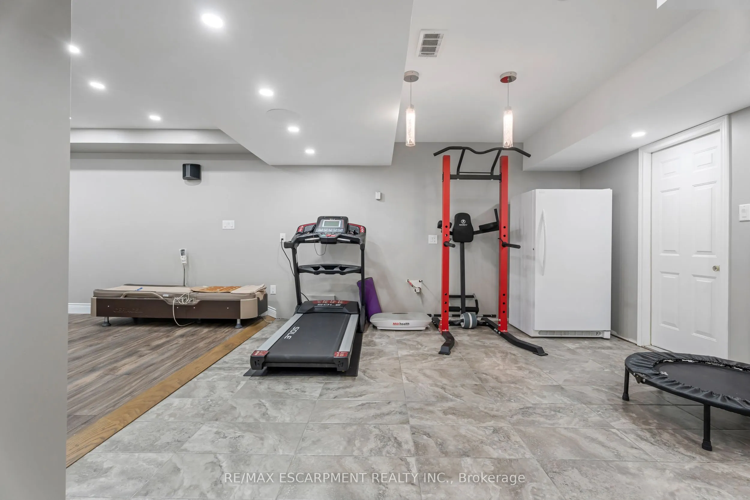 22 Shadeland Crescent