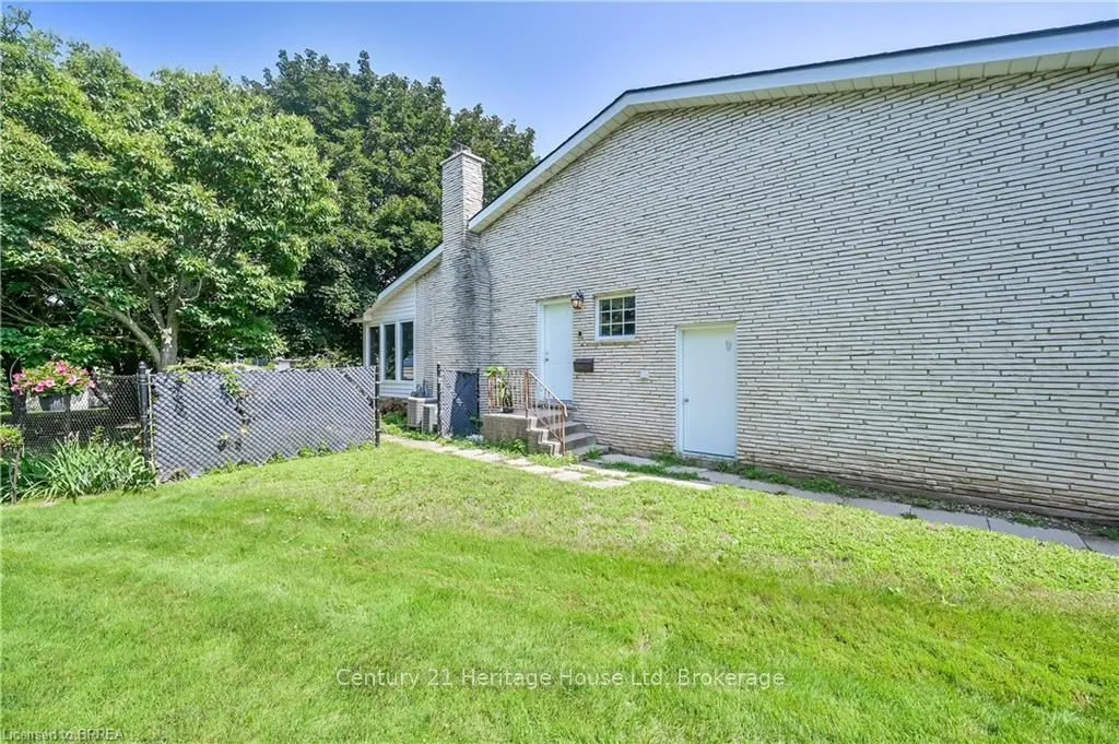 10 Fieldstone Circle