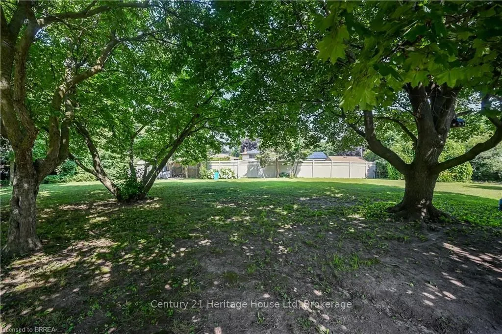 10 Fieldstone Circle