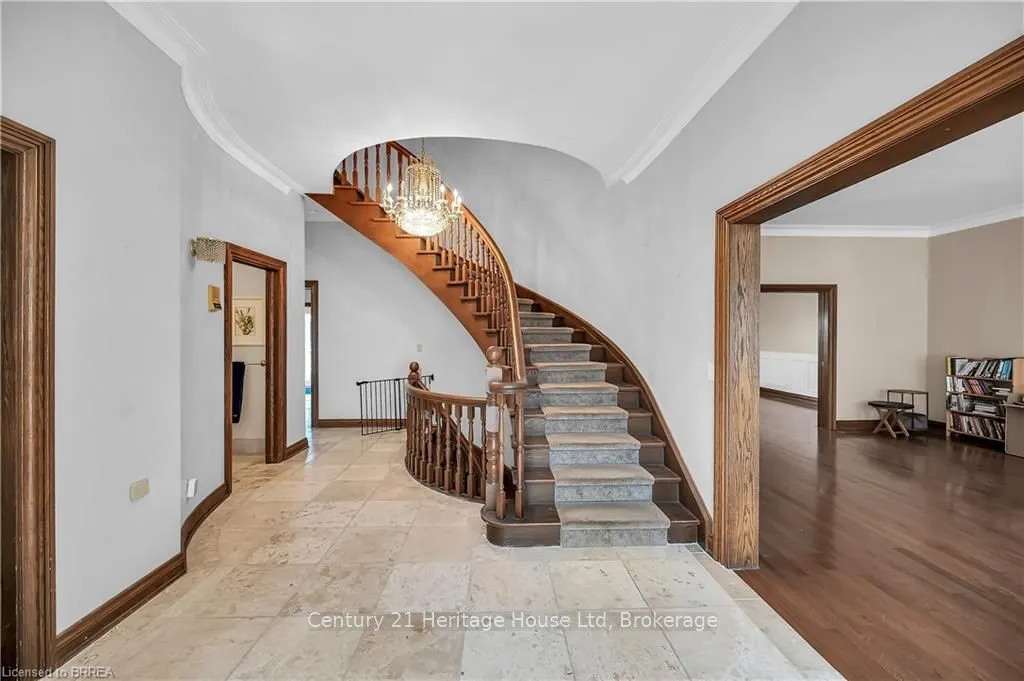 10 Fieldstone Circle