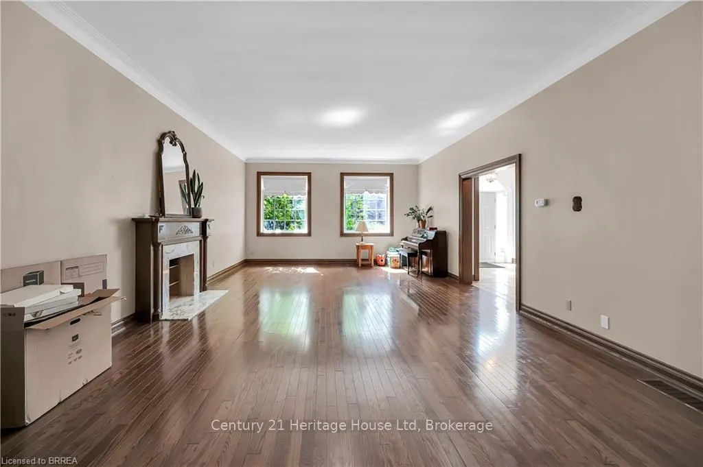 10 Fieldstone Circle