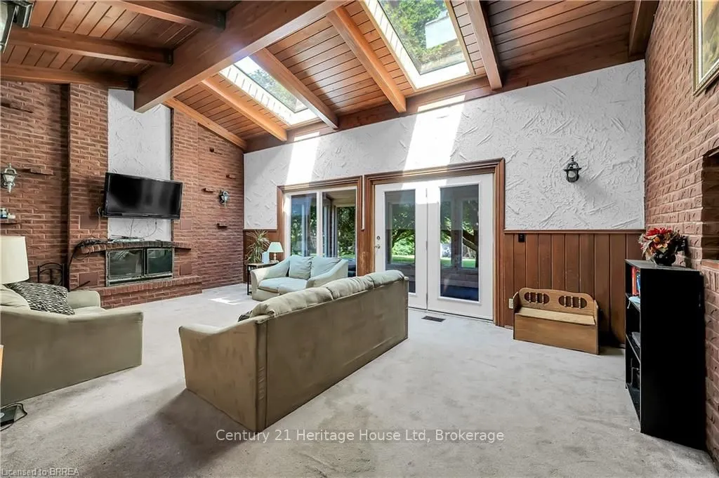 10 Fieldstone Circle