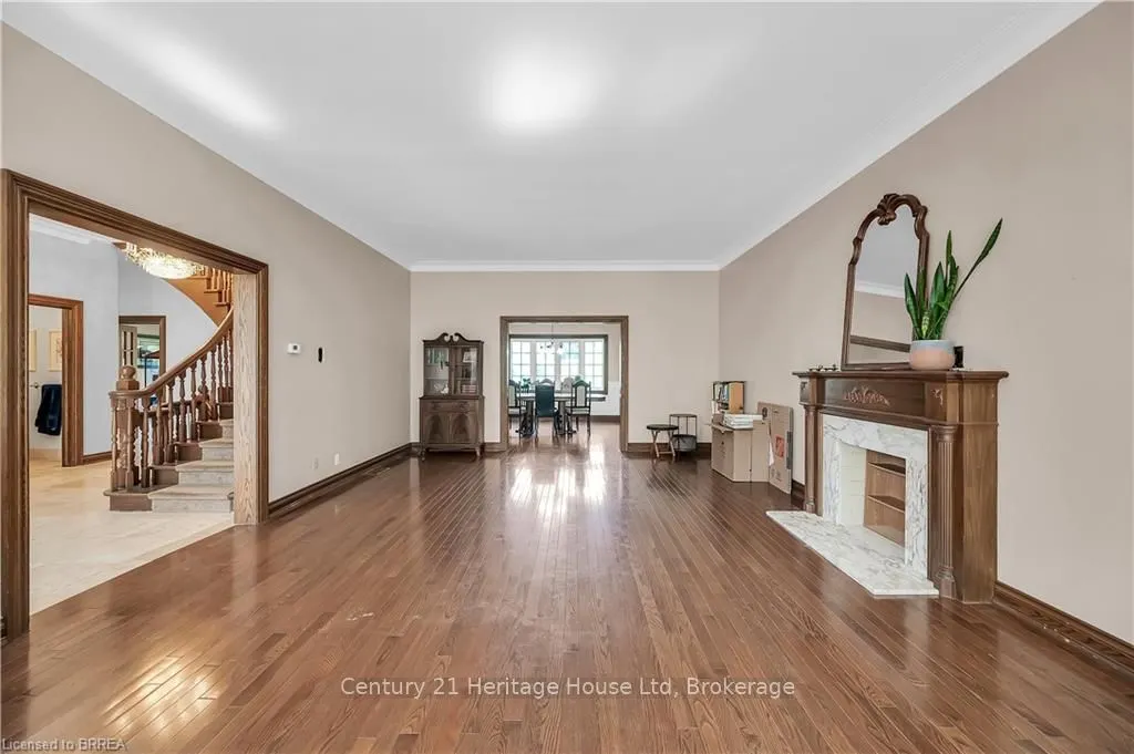 10 Fieldstone Circle