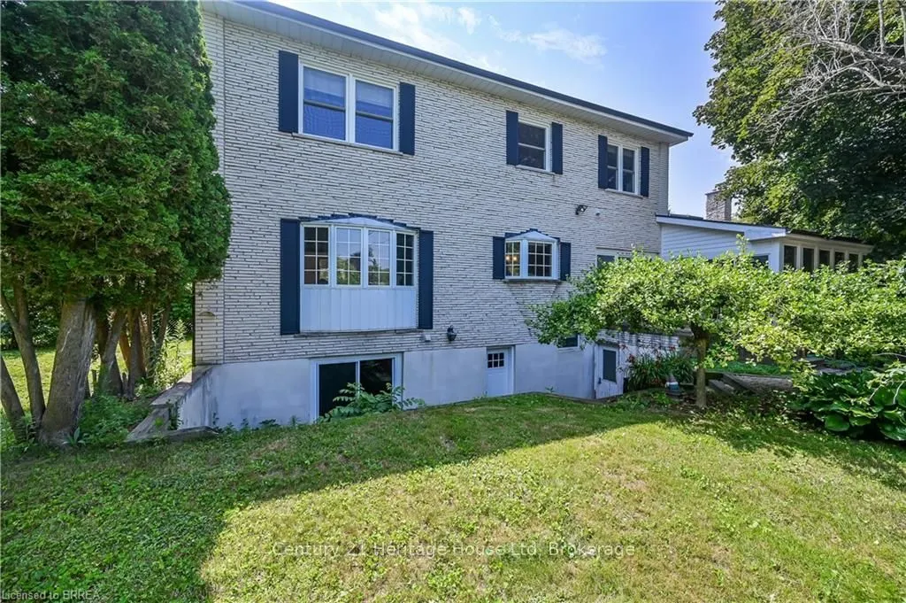 10 Fieldstone Circle